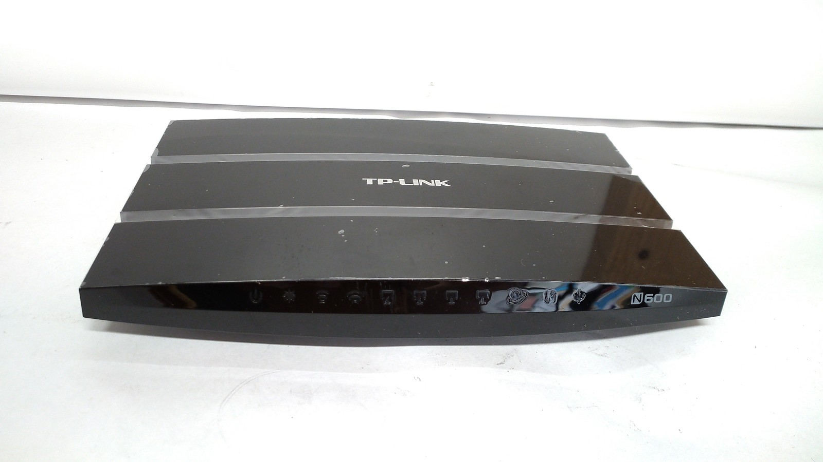 TP-Link TL-WDR3500 N600 4-Port 300Mbps Wireless Dual Band Gigabit N Router