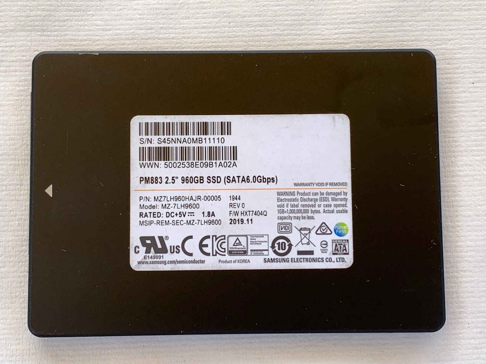 Samsung PM883 960GB SATA III SSD 6Gb/s  MZ-7LH9600