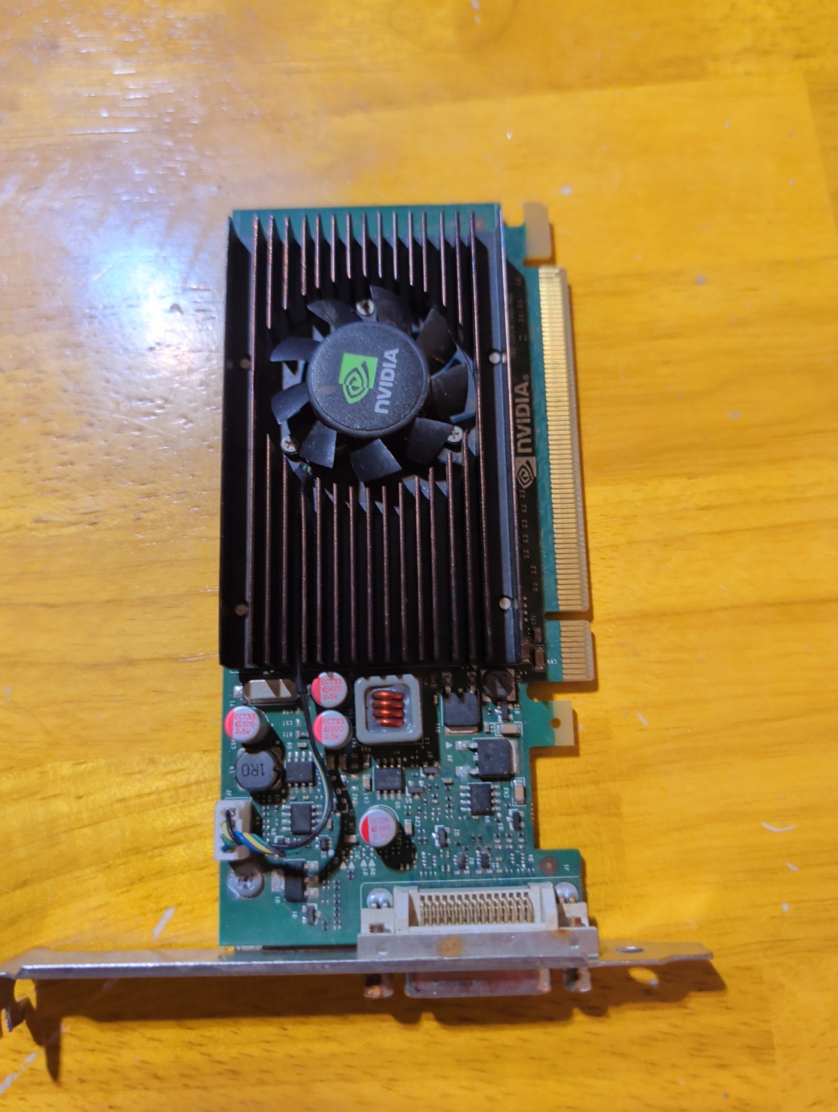 Quantity of 3 NVIDIA NVS 315 1GB DDR3 PCIE-X16 GRAPHICS CARDS