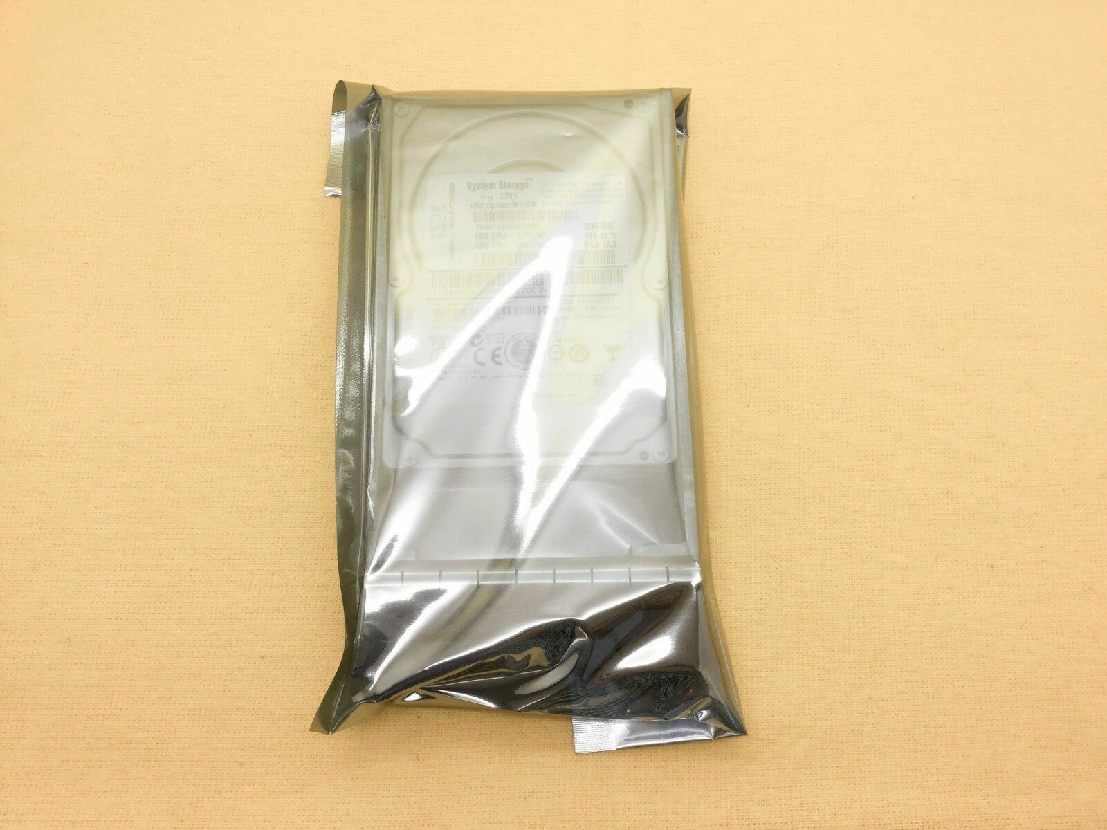 49Y1840 compatible IBM 300GB 10K 6Gbps 2.5in SFF SAS HDD 49Y1836 49Y1839