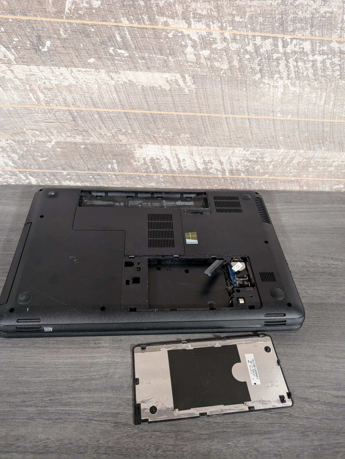 HP 2000-2c29wm 15.6" Laptop DVD As PARTS 