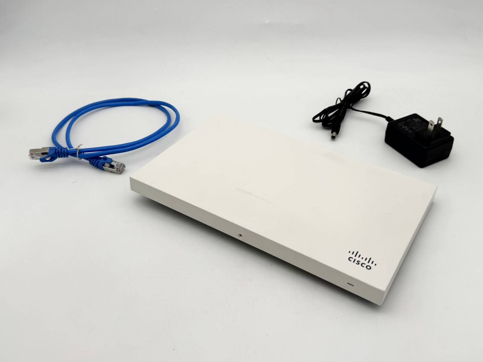 CISCO MERAKI MR52-HW 802.11AC WAVE 2 DUAL-BAND 4X4 WIRELESS AP UNCLAIMED W CABLE