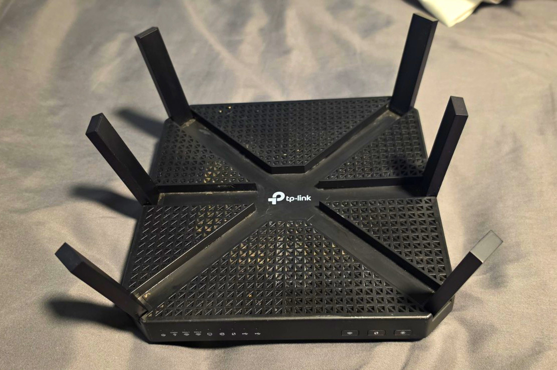 TP-LINK Archer C4000 AC4000 Tri-Band MU-MIMO Wi-Fi Router Black, Tested Working