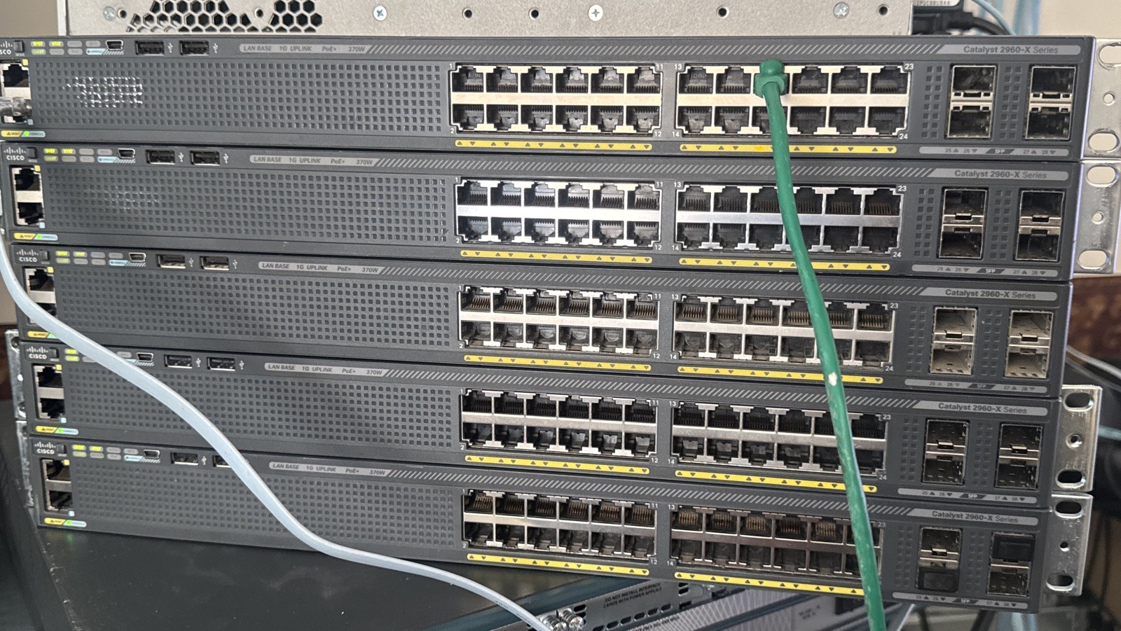 Cisco Catalyst WS-C2960X-24PS-L 24-Port PoE+ Gigabit Switch w/ Rack Ears TESTED
