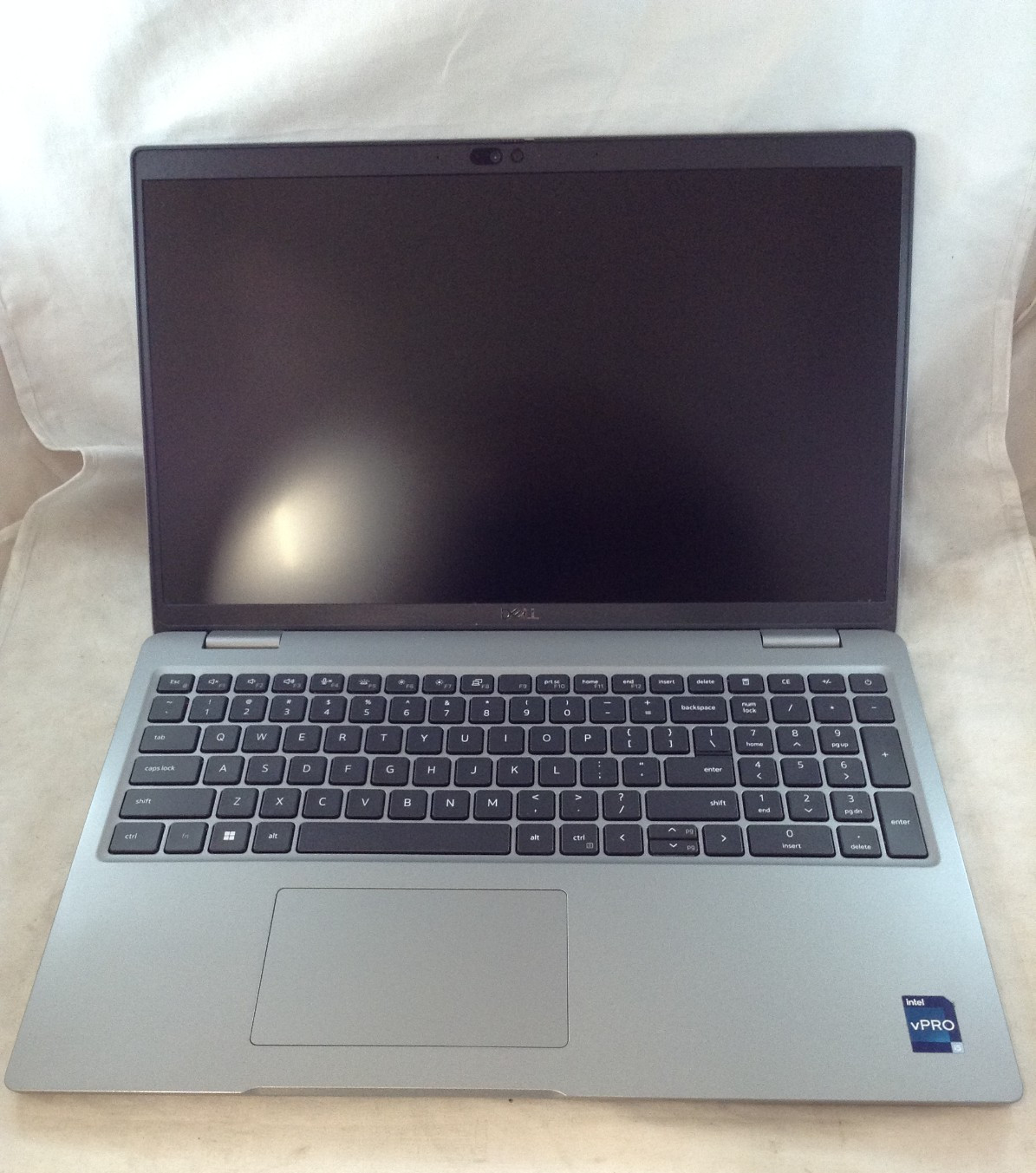 Dell Latitude 5540 i5 1345U 16GB RAM 256GB NVme Win 11 Pro Laptop No Adapter