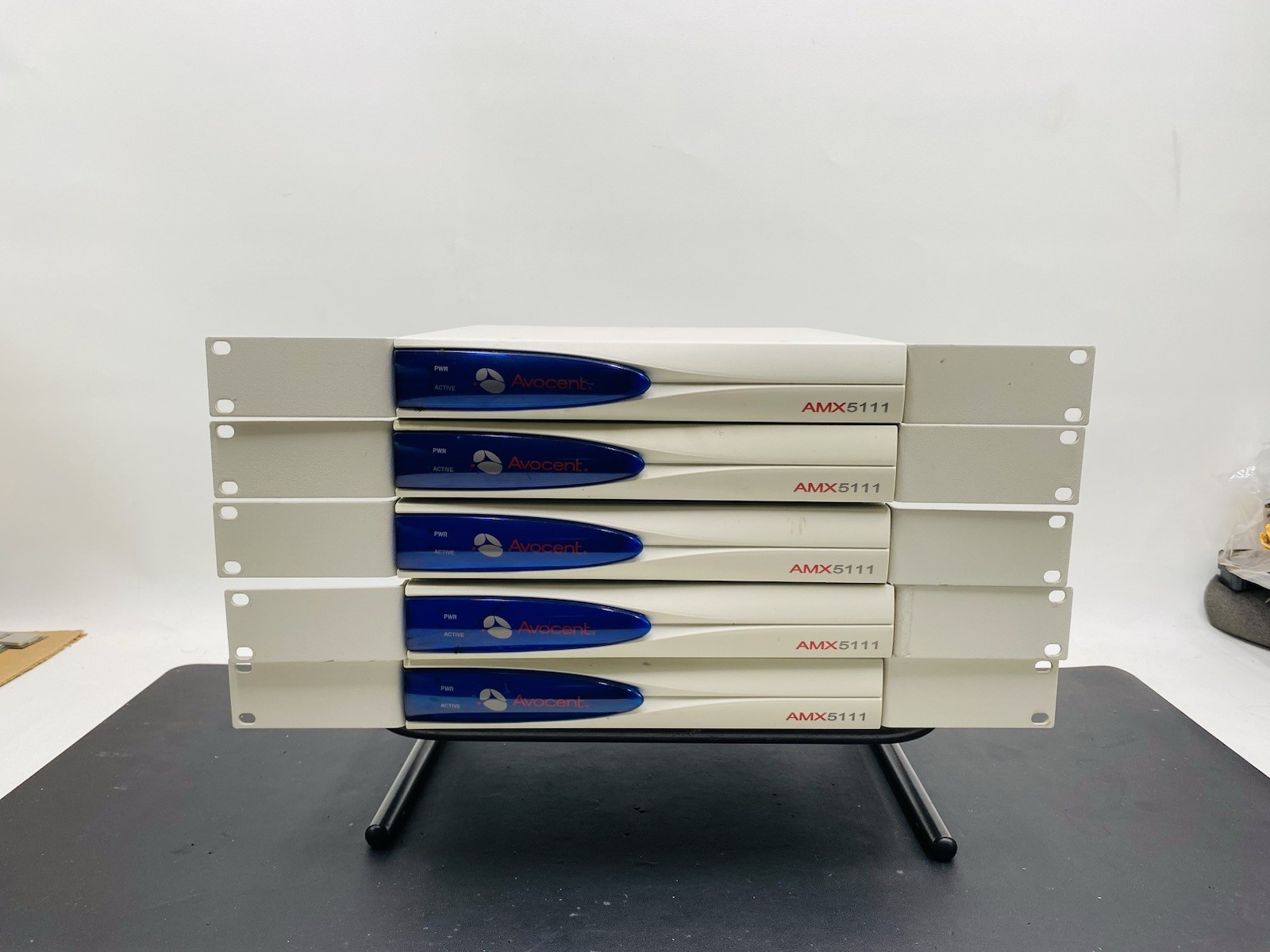 LOT OF 5 Avocent AMX 5111 User Station KVM Switch 520-435-501