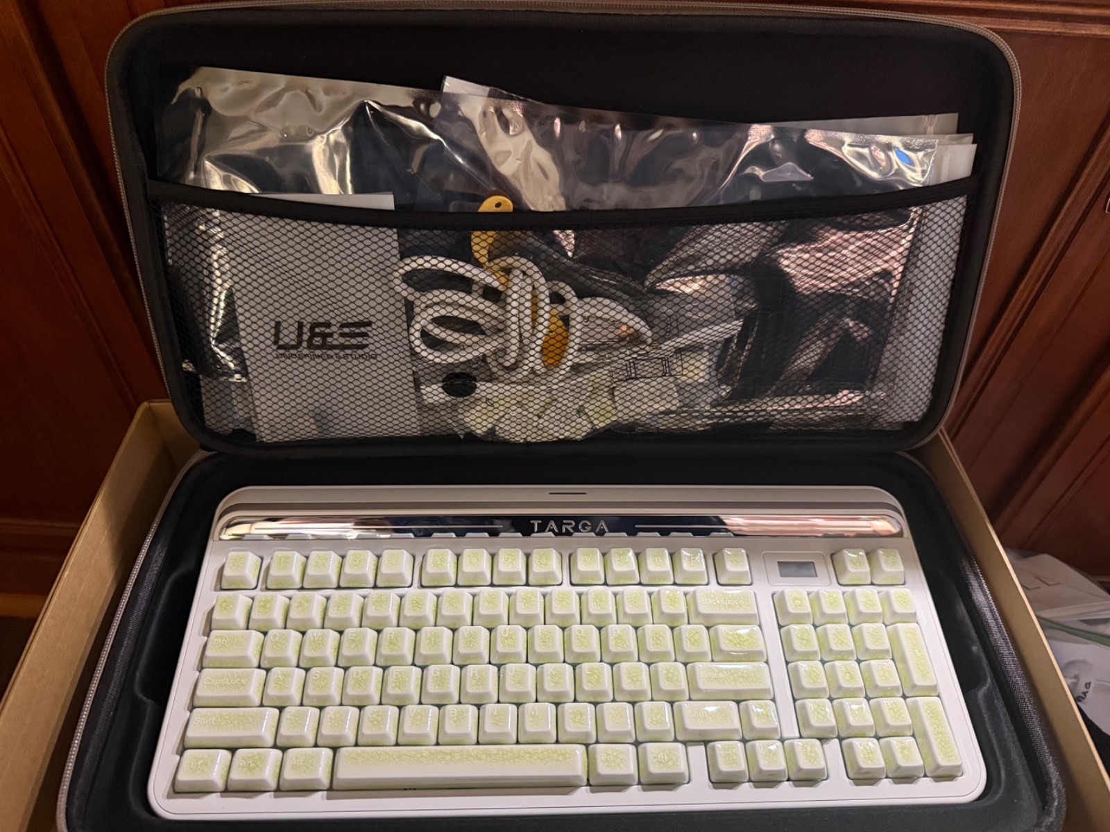 Prebuilt, Aluminum Custom Mechanical Keyboard TARGA98 ceramic keycaps