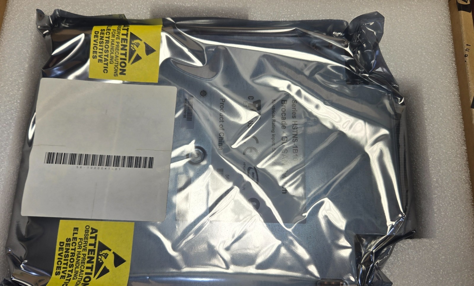 HP  Brocade 4/24 Storage Area Network San Switch AE371A