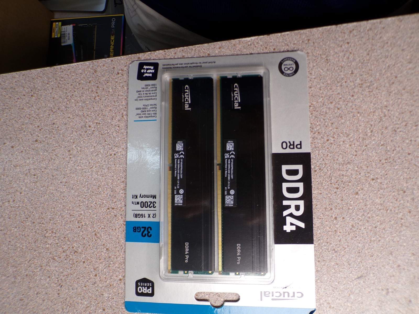 NEW SEALED Crucial Pro 32GB (2 x 16GB) DDR4 3200 CL22 Desktop Memory Kit #750
