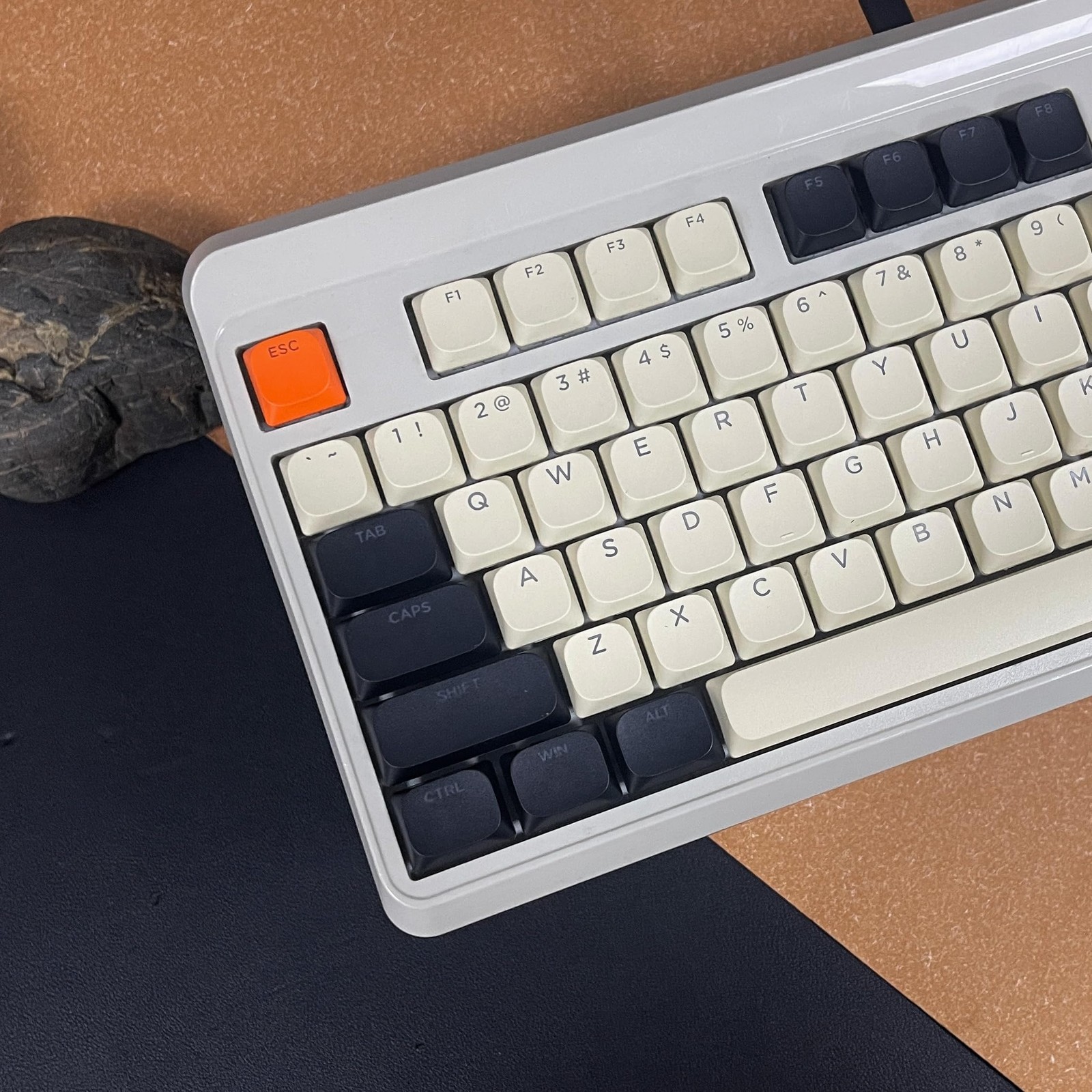 Low Profile PBT Shine Through Keycaps 60 65 75 100 Percent Retro Keyboard