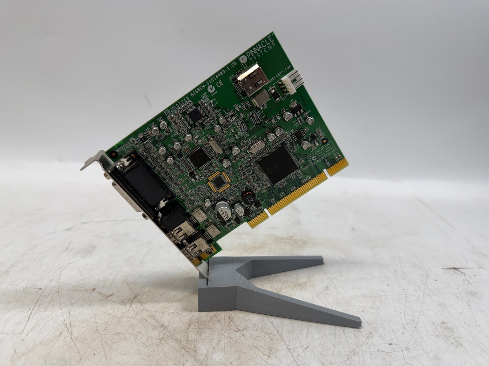 Pinnacle Systems GmbH BigBen-51016499-1  2B PCI Video Capture Card