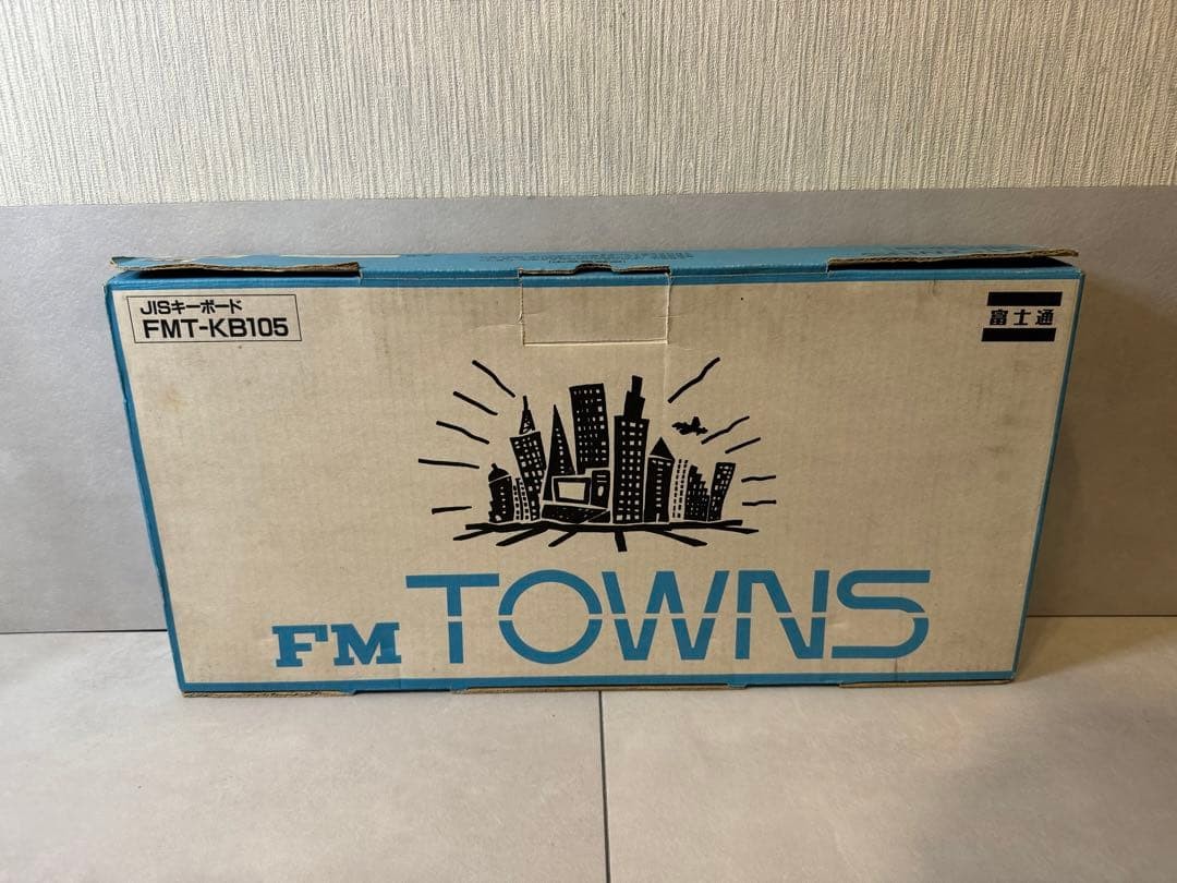 Fujitsu FM TOWNS FMT-KB105 JIS Keyboard Vintage Retro PC Japan w/ Original Box