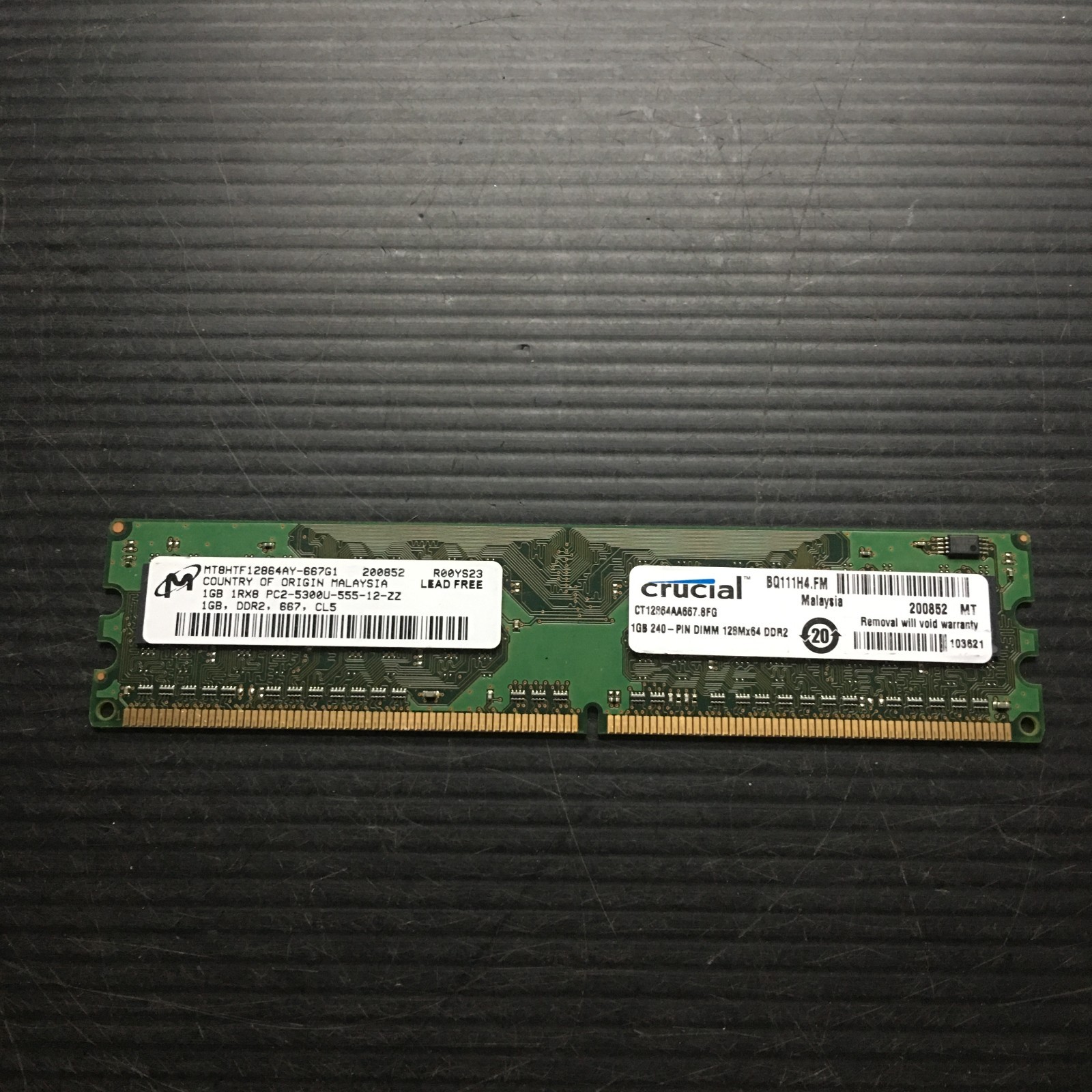 Micron Crucial 1GB 240-PIN DIM DDR2 PC2-5300U-555-12-ZZ Desktop Memory RAM
