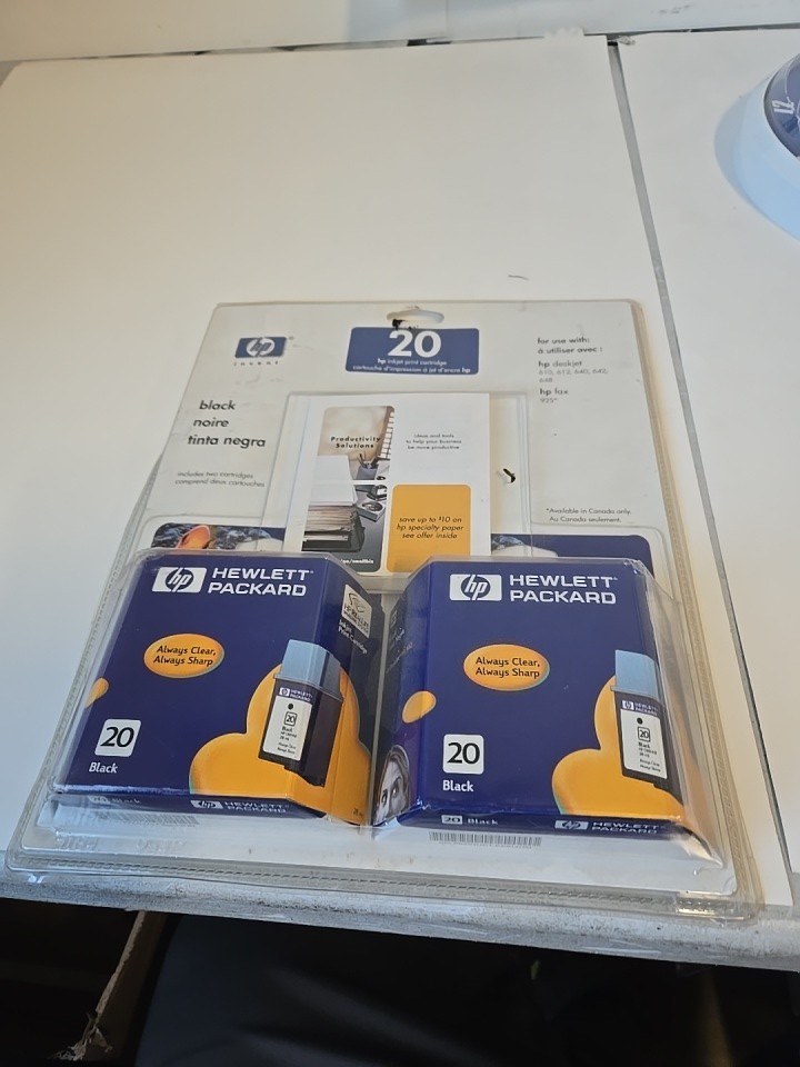 2 Pack HP 20 Ink Cartridge C6614D Date 2002.   Ad 