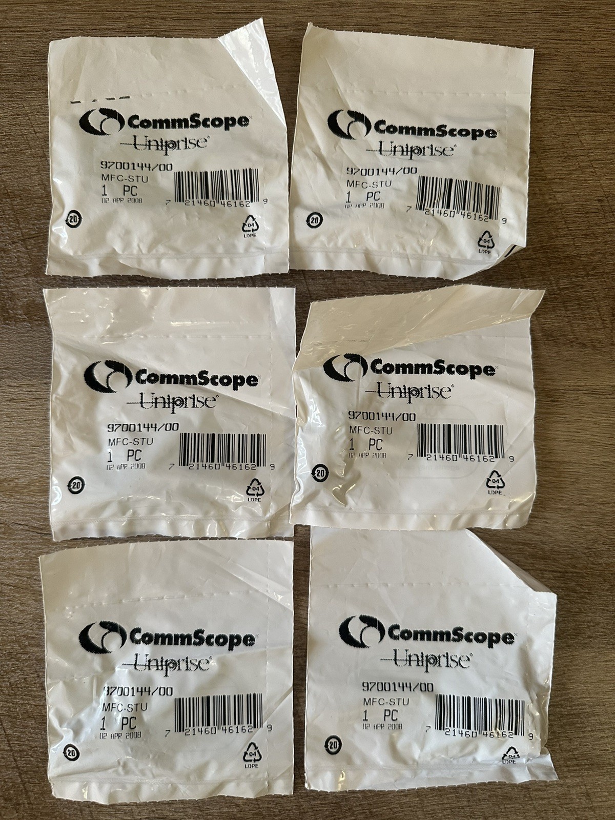 Commscope Uniprise ST fiber connectors