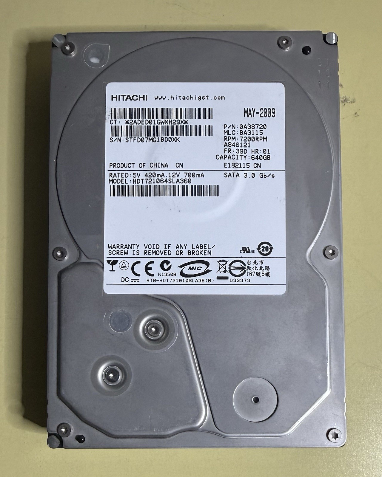 Hitachi 640GB HDT721064SLA360 0A38720 3.5" SATA Desktop Hard Drive - Tested