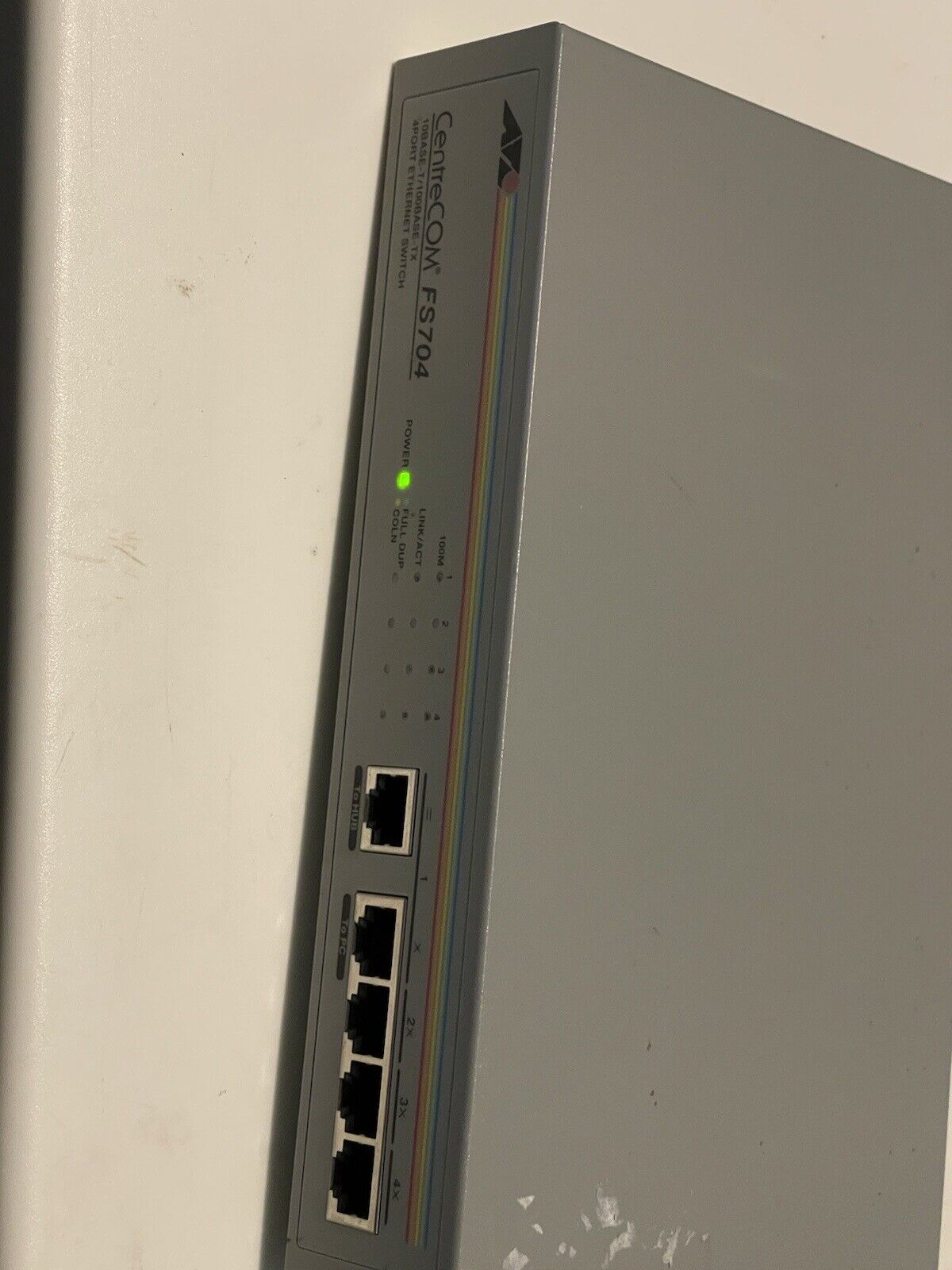 Allied Telesyn CentreCom FS704 10 Base-T 100 Base-TX 4 Port Ethernet Switch