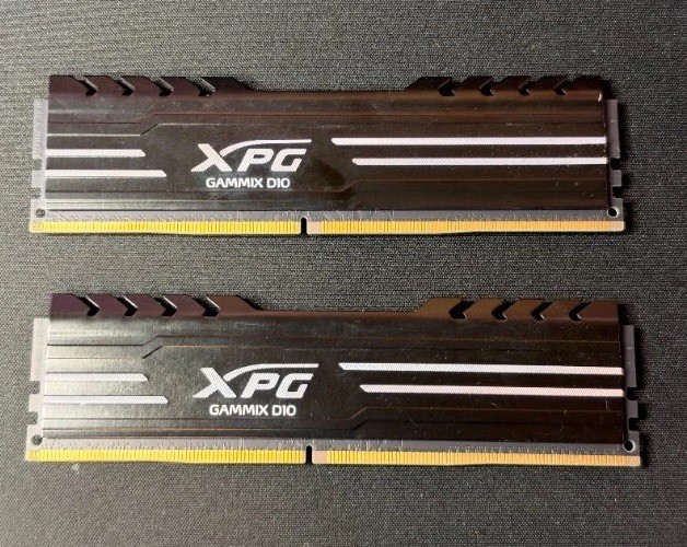 Adata XPG Gammix D10 DDR4 RAM 16GB (8GBx2) RAM Sticks 3000mhz