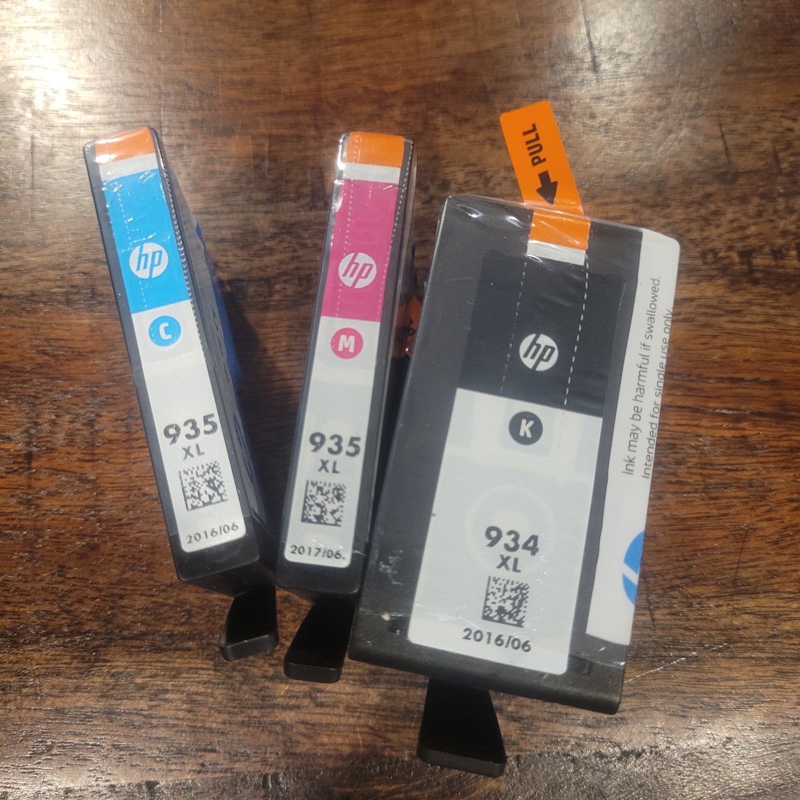 HP 934XL Black & 935 Color  Ink Cartridges Expired 2016  - New & Sealed Open Box