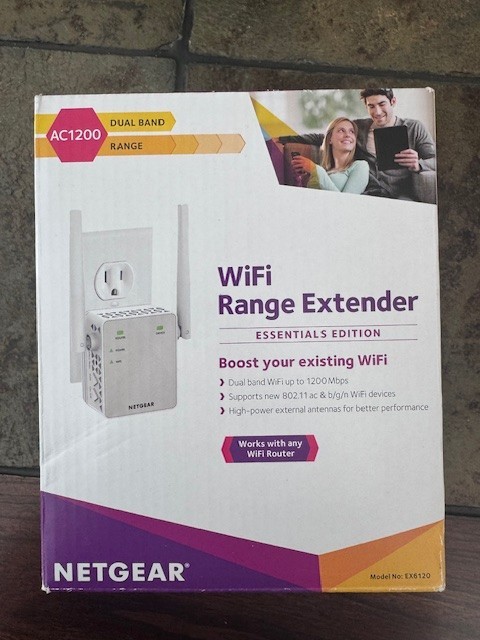 NETGEAR | AC1200 EX6120-100NAS | Wi-Fi Range Extender NEW