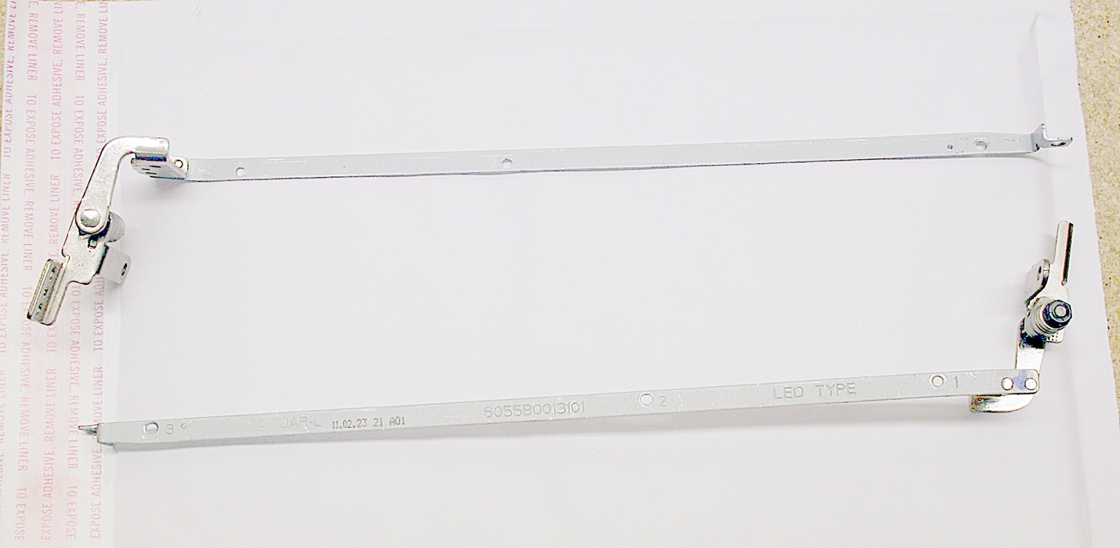 TOSHIBA SAT. A660 C645 C650 C655 SERIES LCD HINGE SET - V000210720