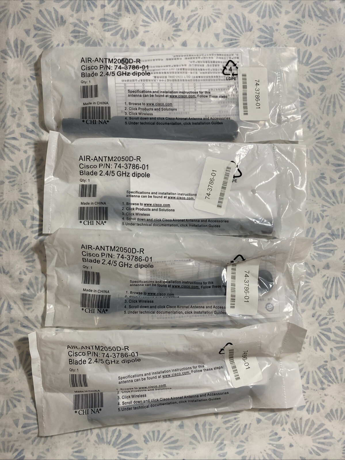 Lot of 4 Cisco 74-3786-01 2.4/5 GHz Dipole Swivel-Mount Antennas AIR-ANTM2050D-R