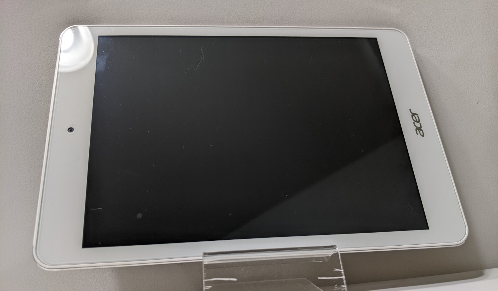Acer Iconia A1-830  - 16GB - Wi-Fi -7.9" - Silver - Not Functional- 37017