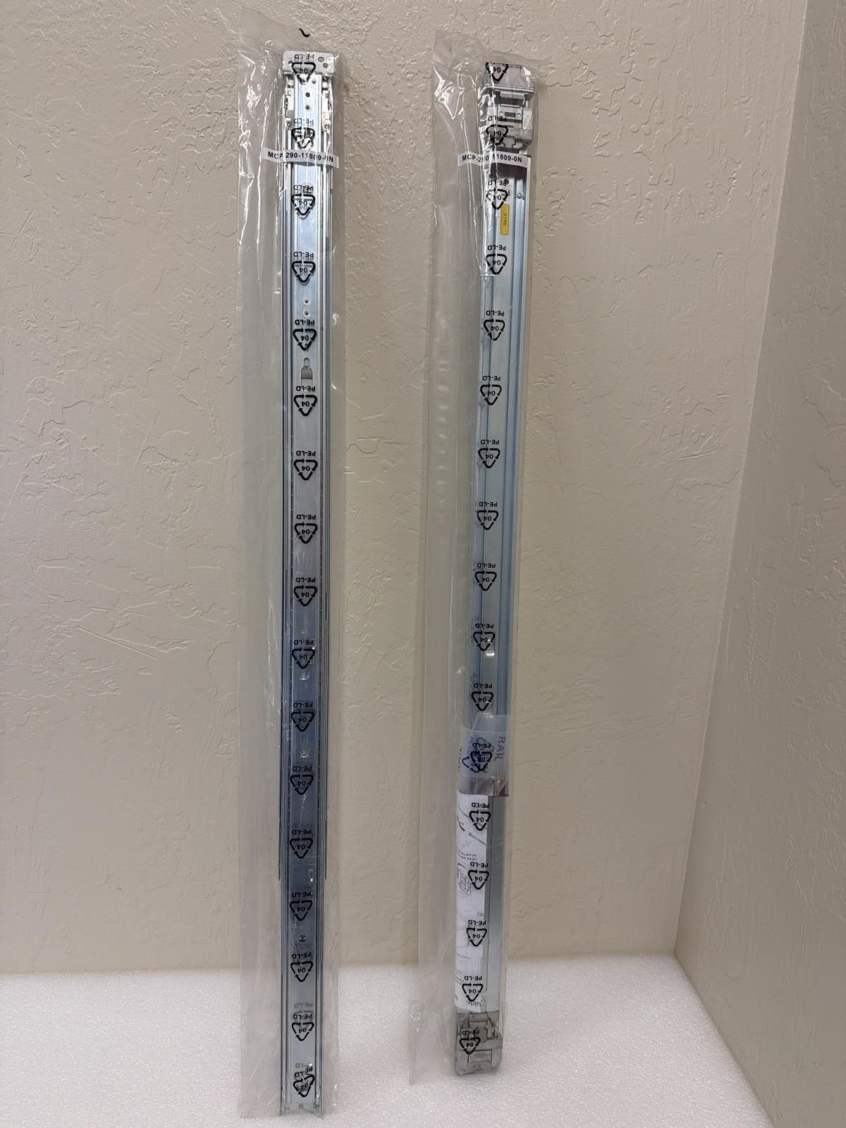 SUPERMICRO SET OF MCP-290-11809-0N RAILS, R&L