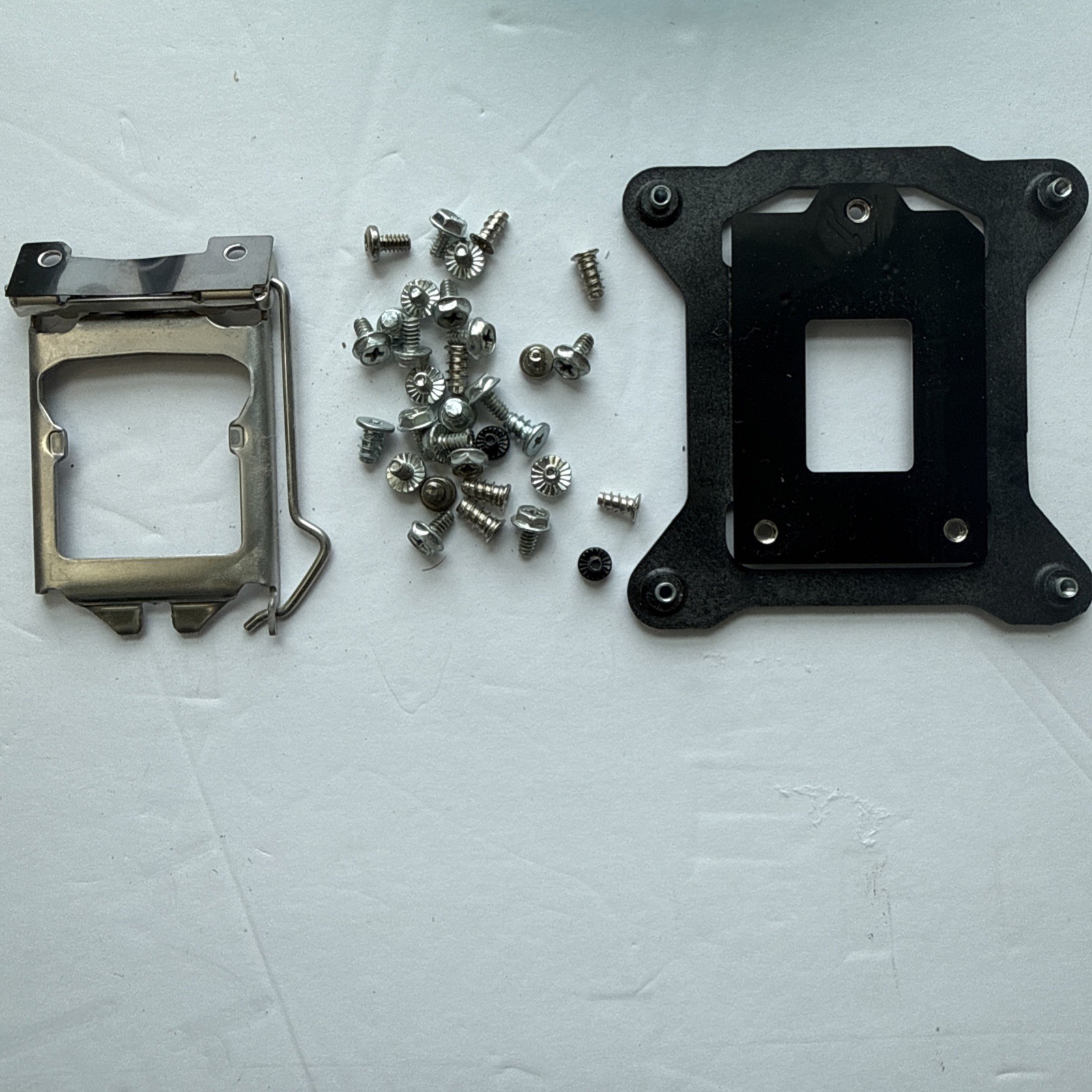 Dell GGDJT 0G8DT1 LGA1150 CPU Cooler Mounting Bracket Backplate Screw Kit OEM