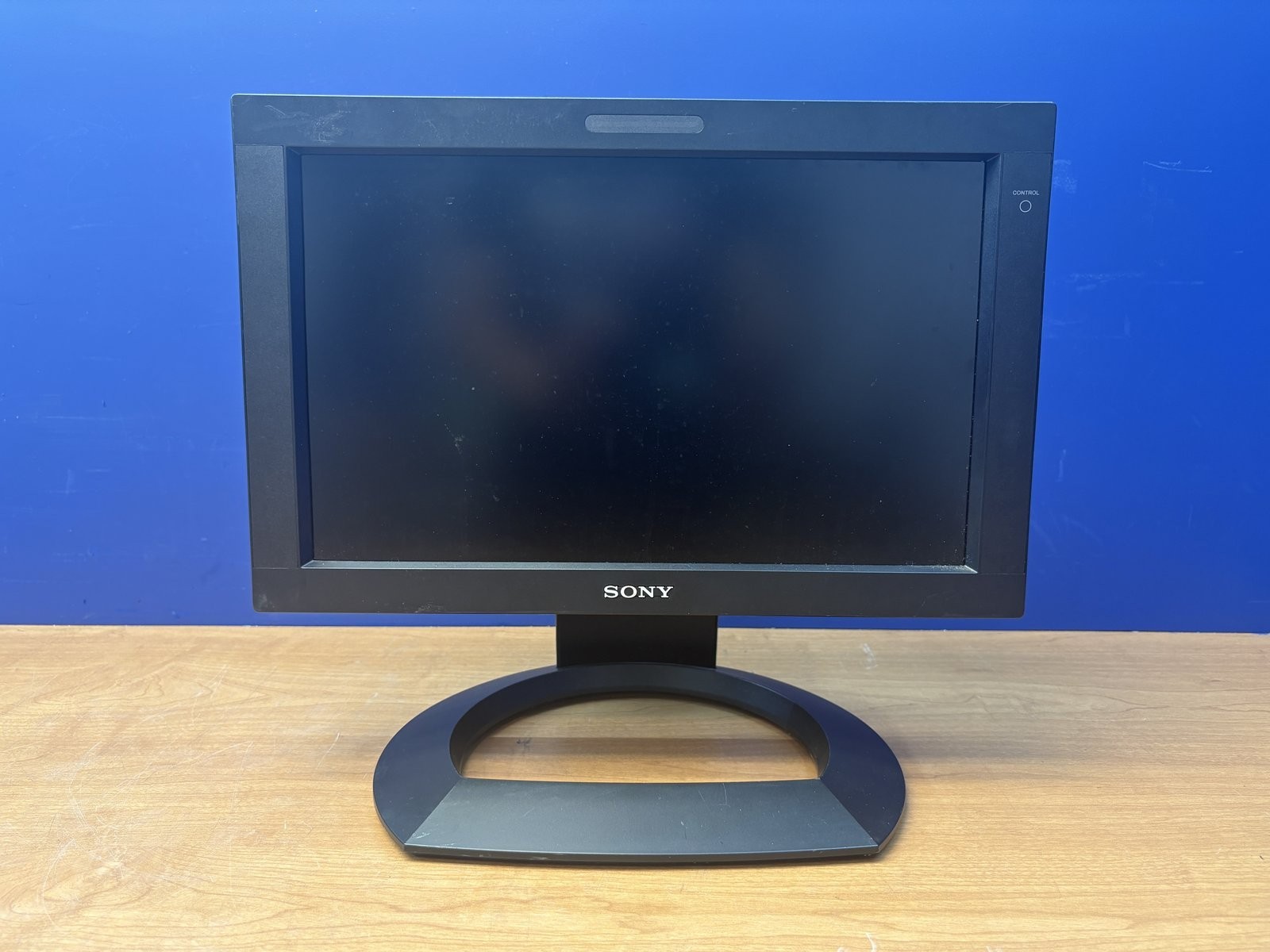 SONY LCD MONITOR 17'' MODEL: LMD-1751W PULLED FROM WORKING CONDITION