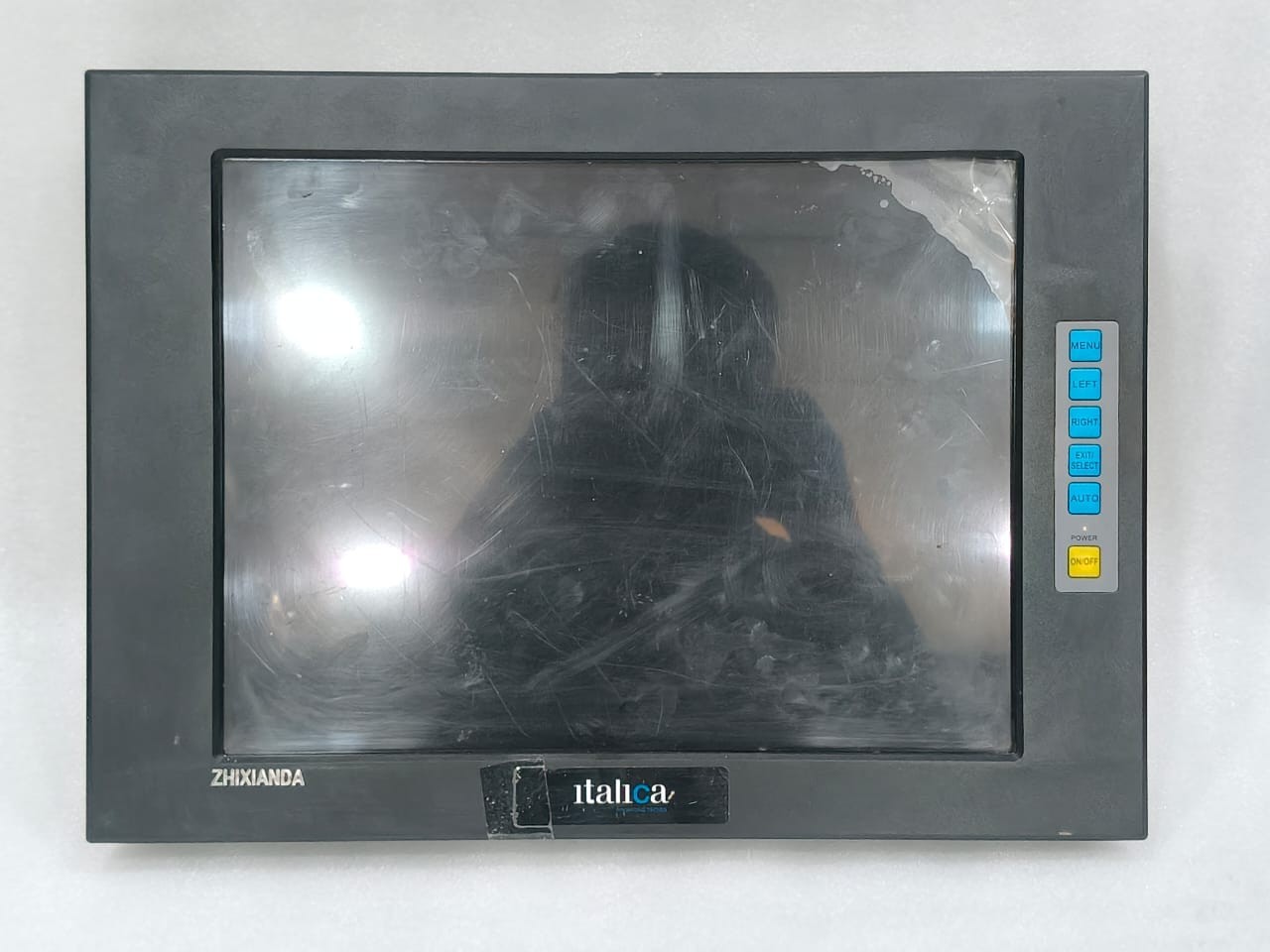 TFT-LCD-MONITOR FAST SHIPPING