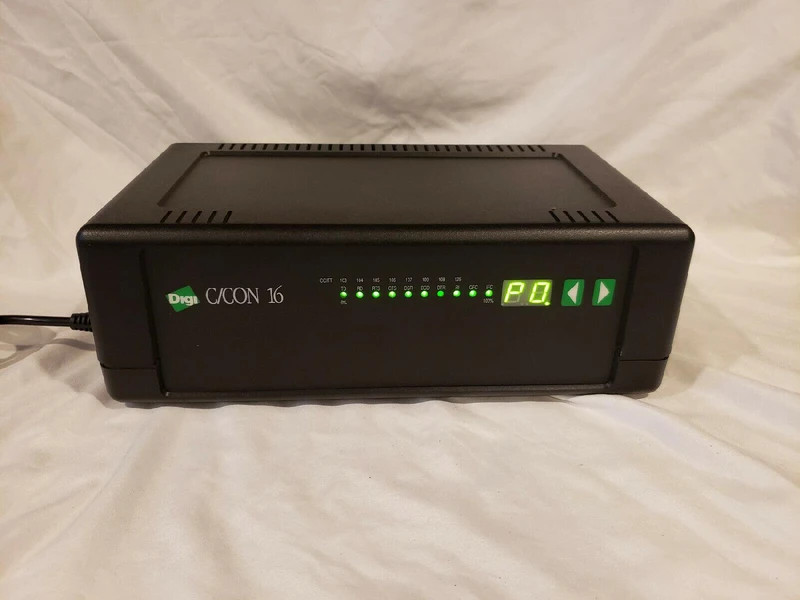 76000069 digi international acceleport c/x 16PT i/o con box DB25 without power