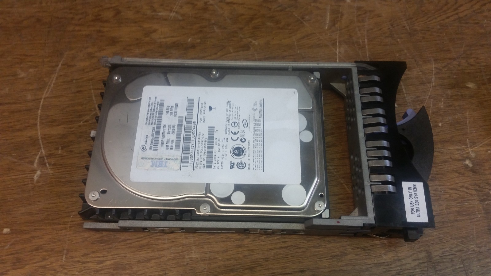 IBM 32P0730 33P3391 73GB 10K SCSI 80 PIN Hard Drive HDD with Server Tray