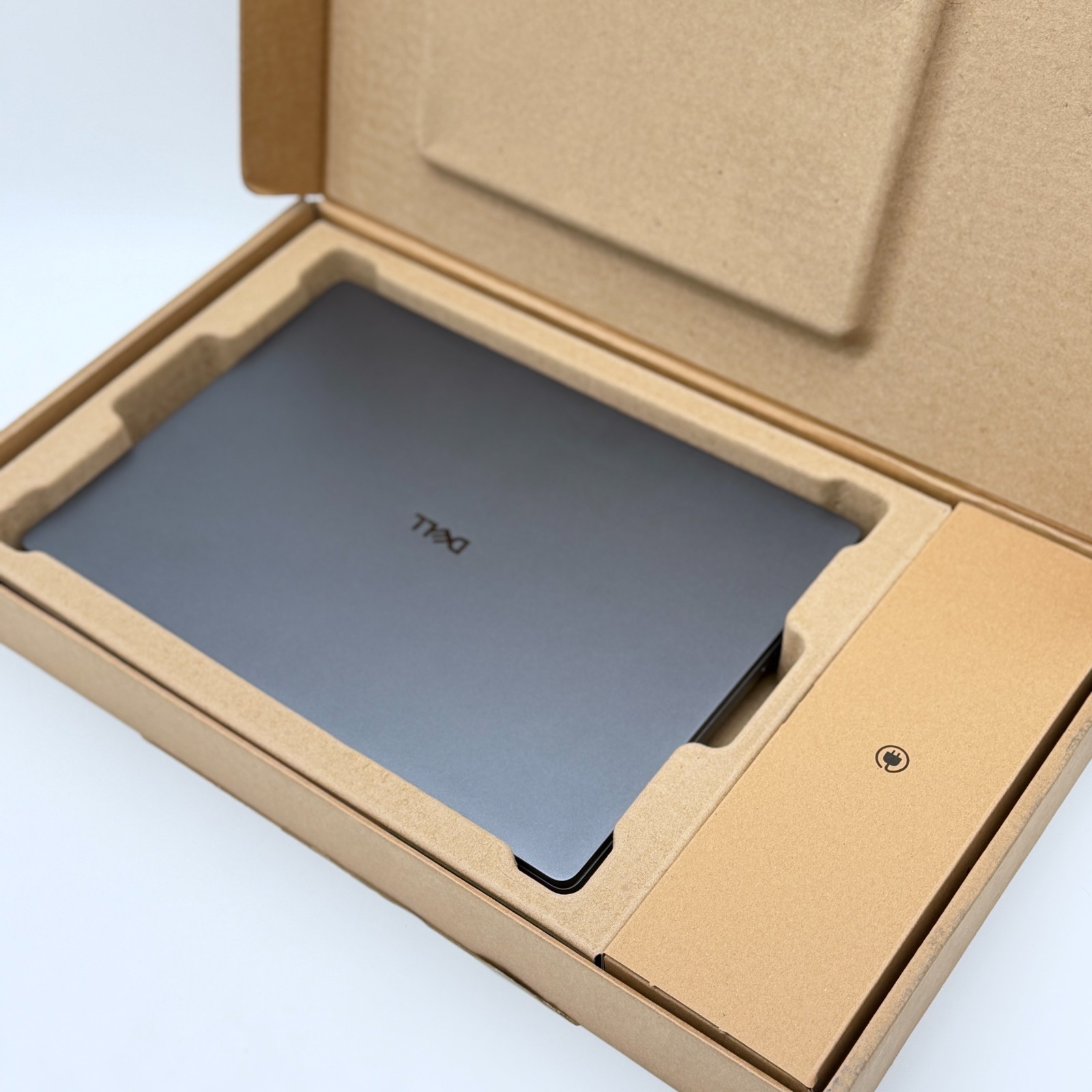 2026 Dell Pro Max 16 PLUS MB16250 *$7.7K MSRP* 64GB RTX PRO 2000 Blackwell WRNTY