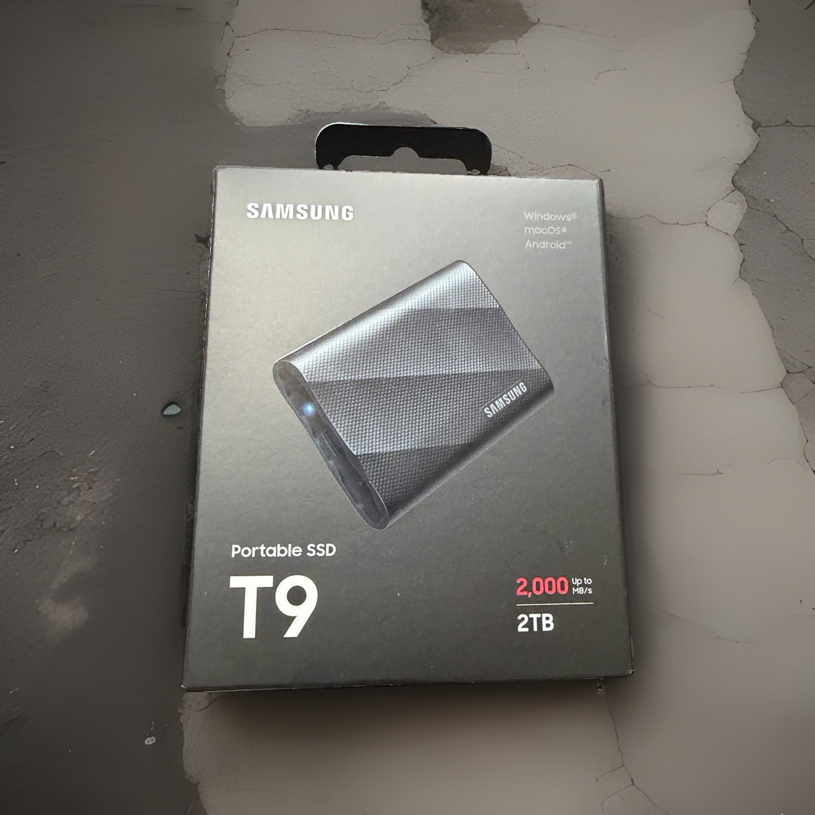 BRAND NEW SEALED Samsung T9 Portable 2TB 2000MB/s SSD - Black (MU-PG2T0B/AM)