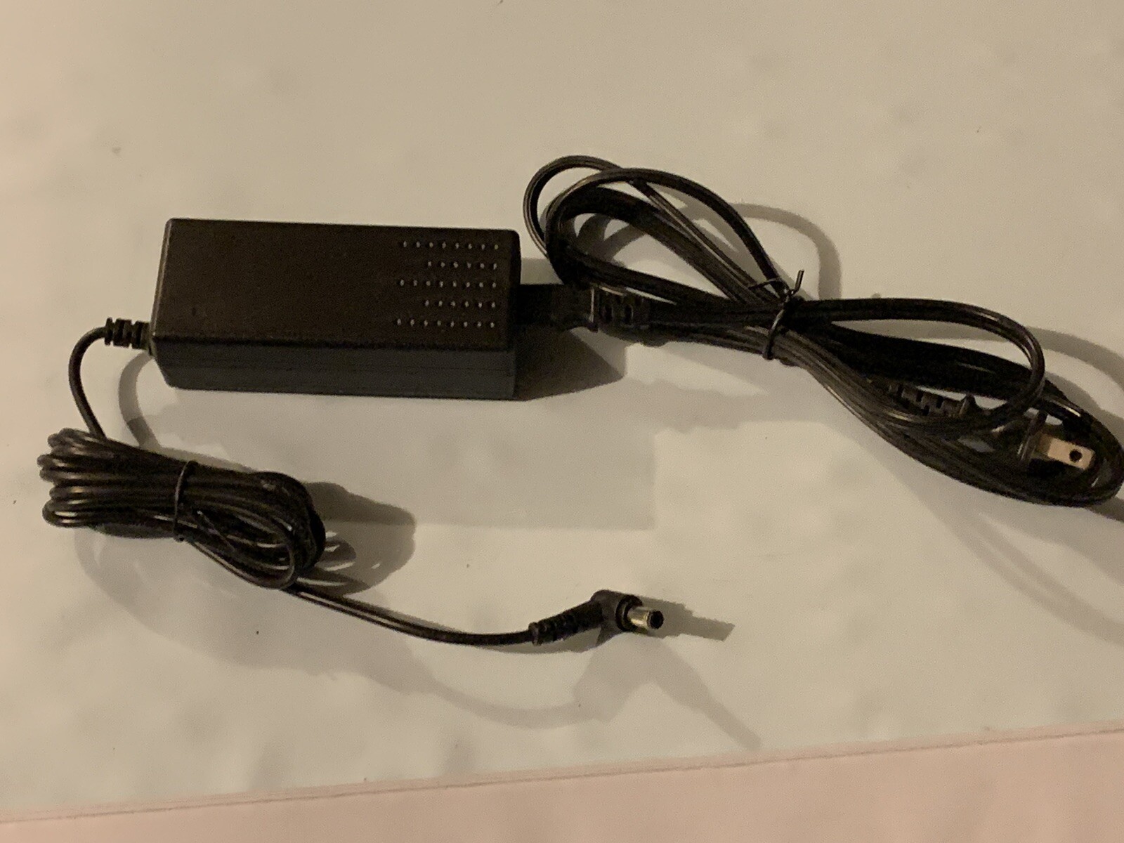LEI NU40-2120333-I3  ITE AC Power Adapter 