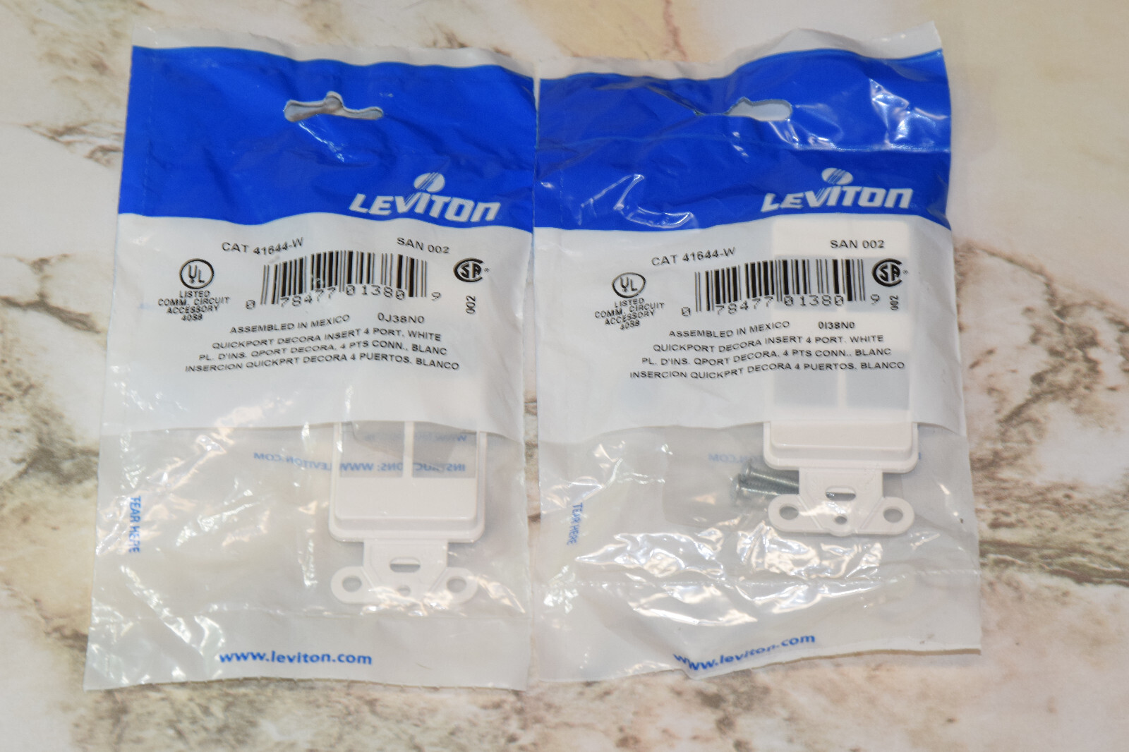 Lot 2 New Leviton QUICKPORT Decora Insert, 4-Port, White 41644-W