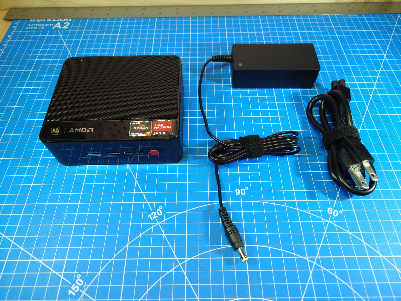Beelink SER5 Pro Mini PC AMD Ryzen 7 5700u 16GB DDR4 RAM 500GB SSD Win 11 Pro