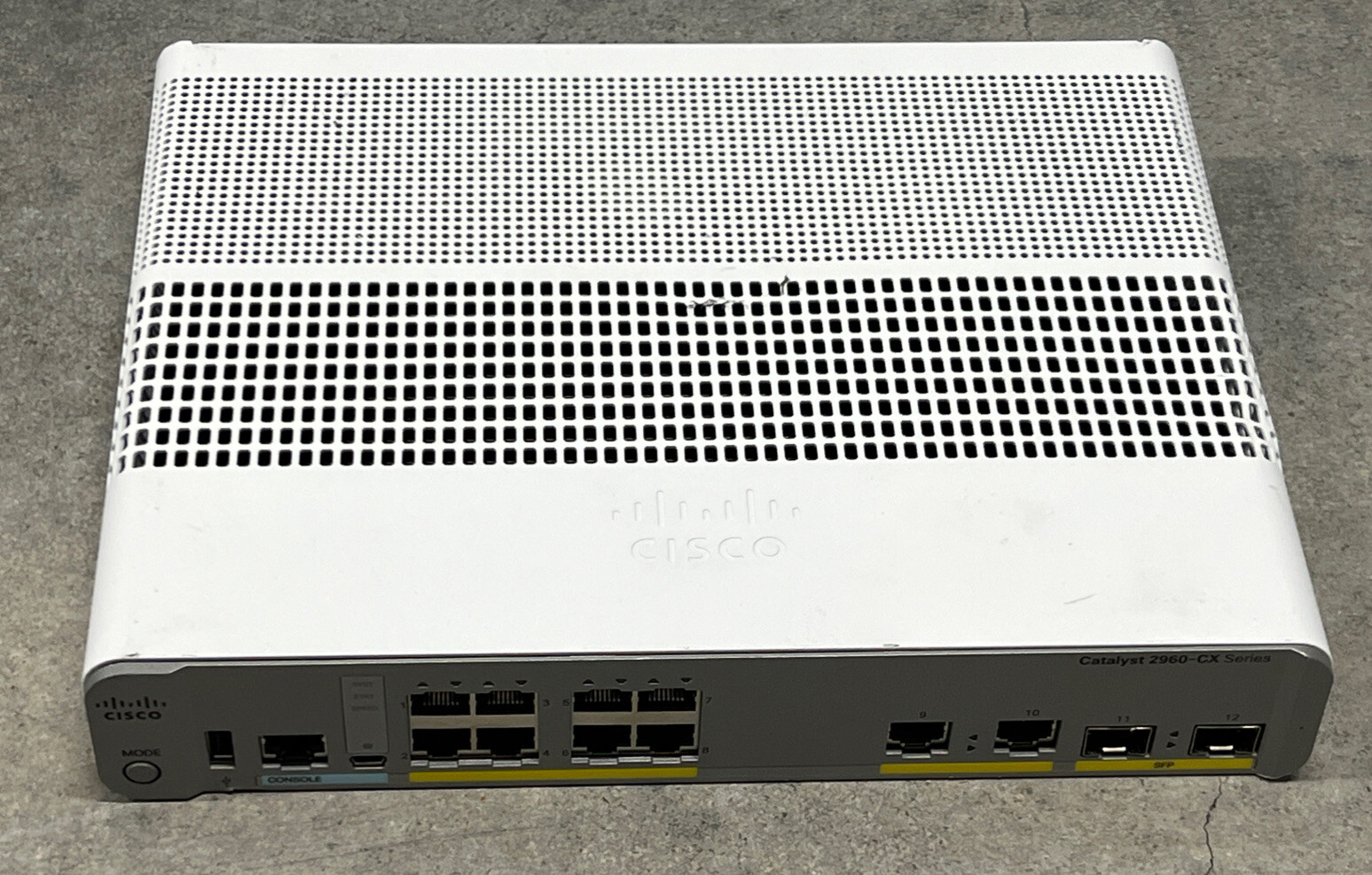 Cisco Catalyst 2960-CX Series  WS-C2960CX-8TC-L V04 8-Port Ethernet Switch