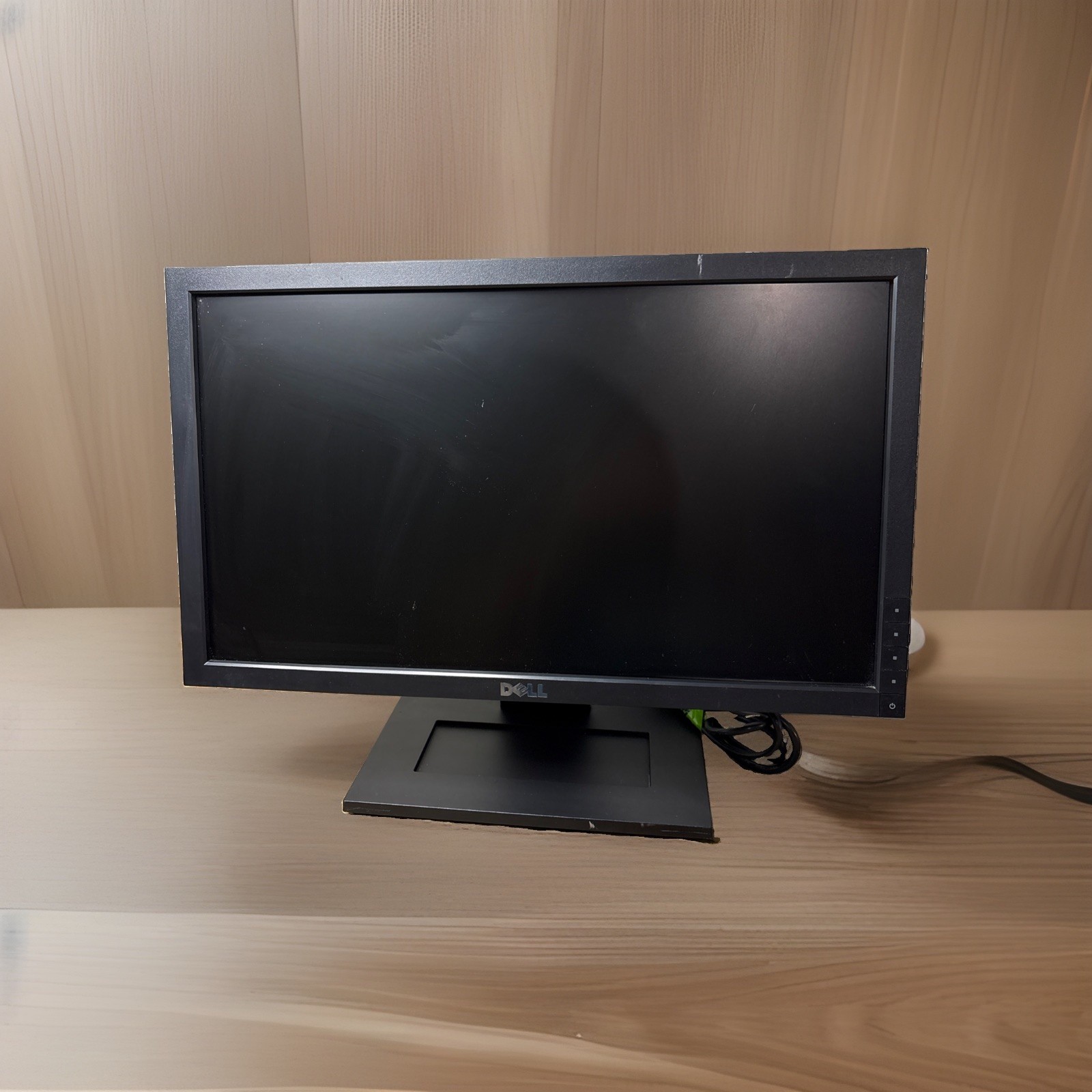 Dell E2010Ht 20 inch Widescreen LCD Computer Monitor, Works w power Cord