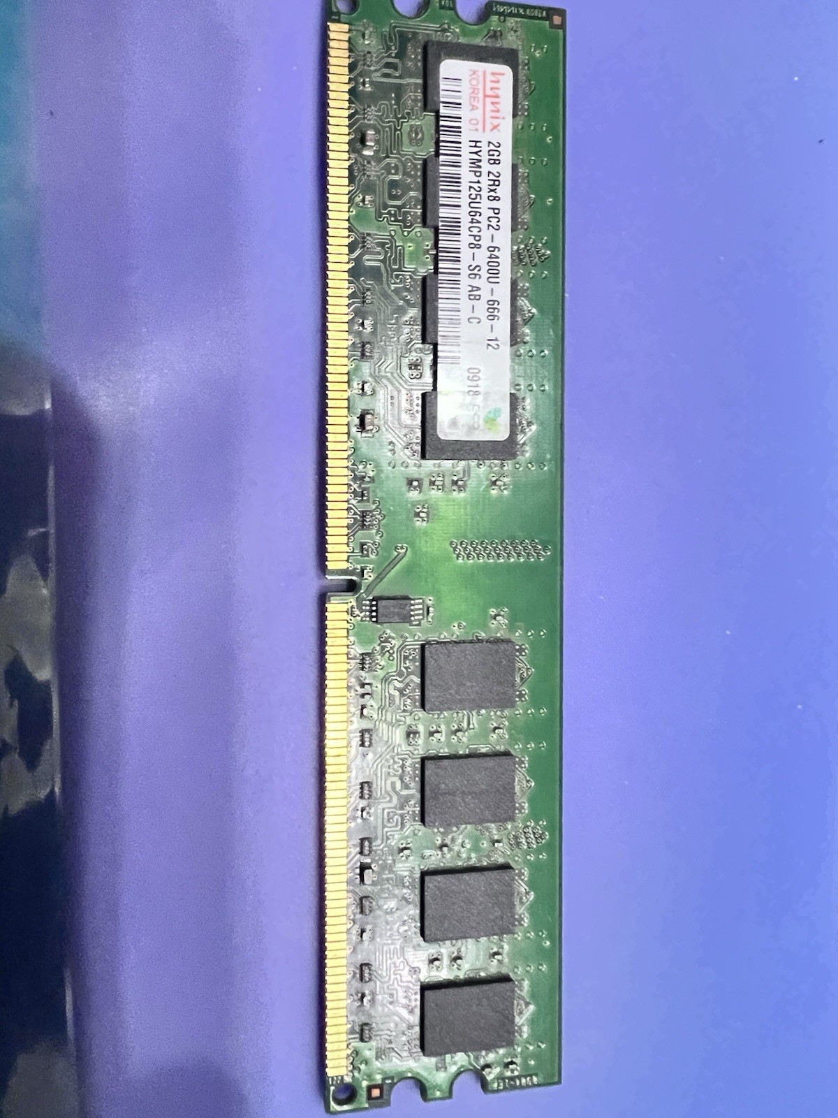 Hynix 2GB DDR2 Desktop RAMHynix (SK Hynix) Capacity: 2GB 2Rx8 DDR2 SDRAM: DIMM 2