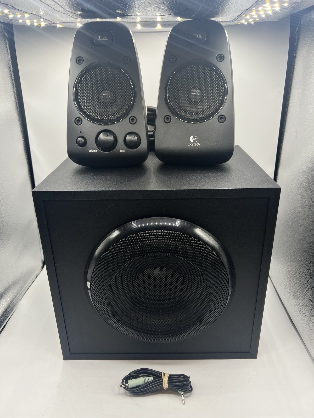Logitech Z623 THX 2.1 Speaker System Subwoofer 400W Tested Working