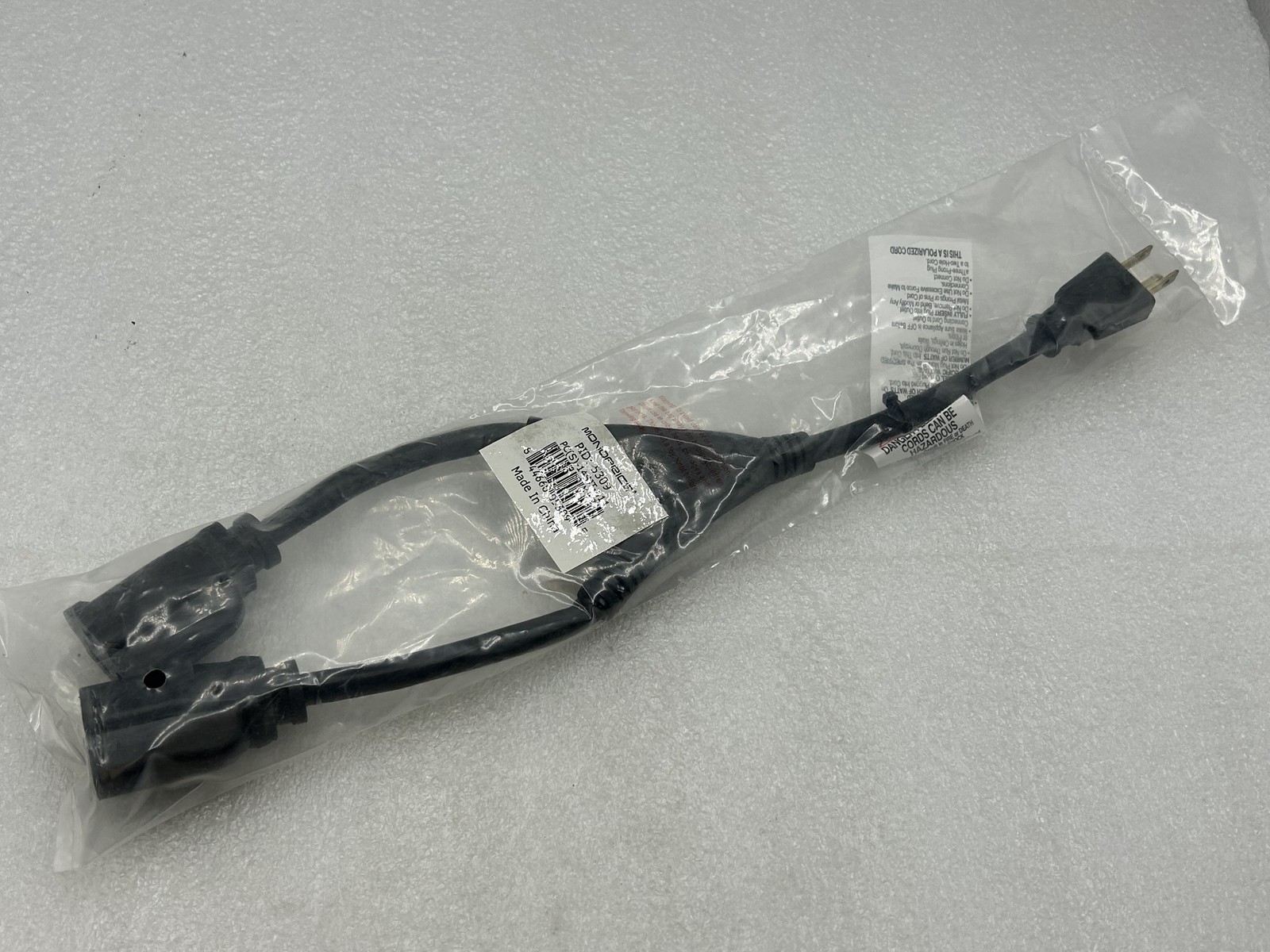 BRAND NEW Monoprice 5309 Power Cord Splitter Y Cable, 2 to 1 cable - FREE S/H