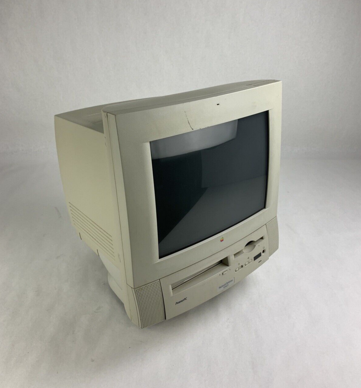 Apple  Power Macintosh 5500/225 M3046 Tested and Boots