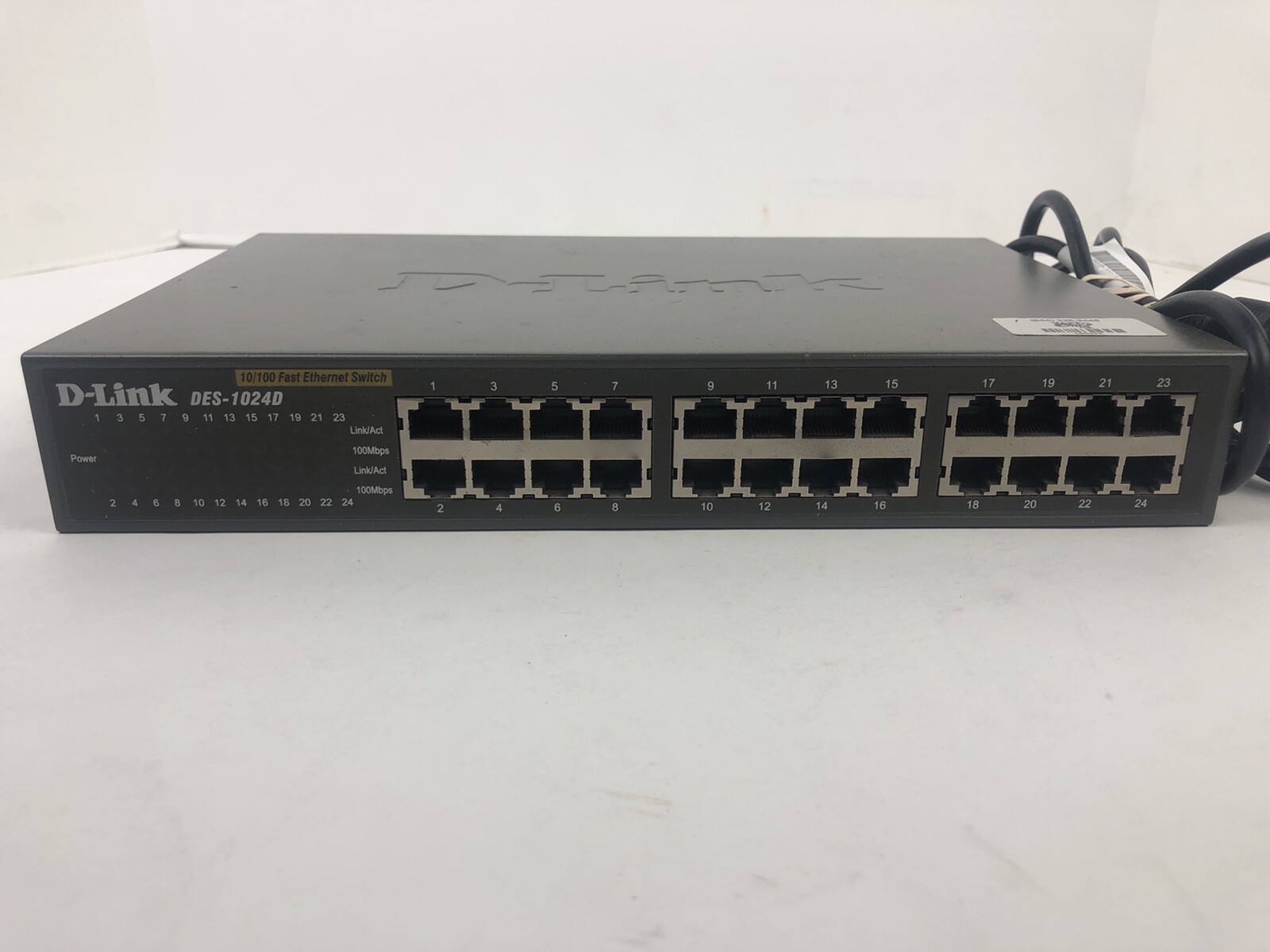 D-Link  DES (DES-1024D) 24-Ports Rack-Mountable Switch Tested,10/100mb (OR2)