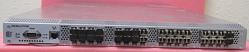 Brocade BR-4140 32 Active Ports 32 SFP Fabric Watch, Trunking Licenses 3xAvail