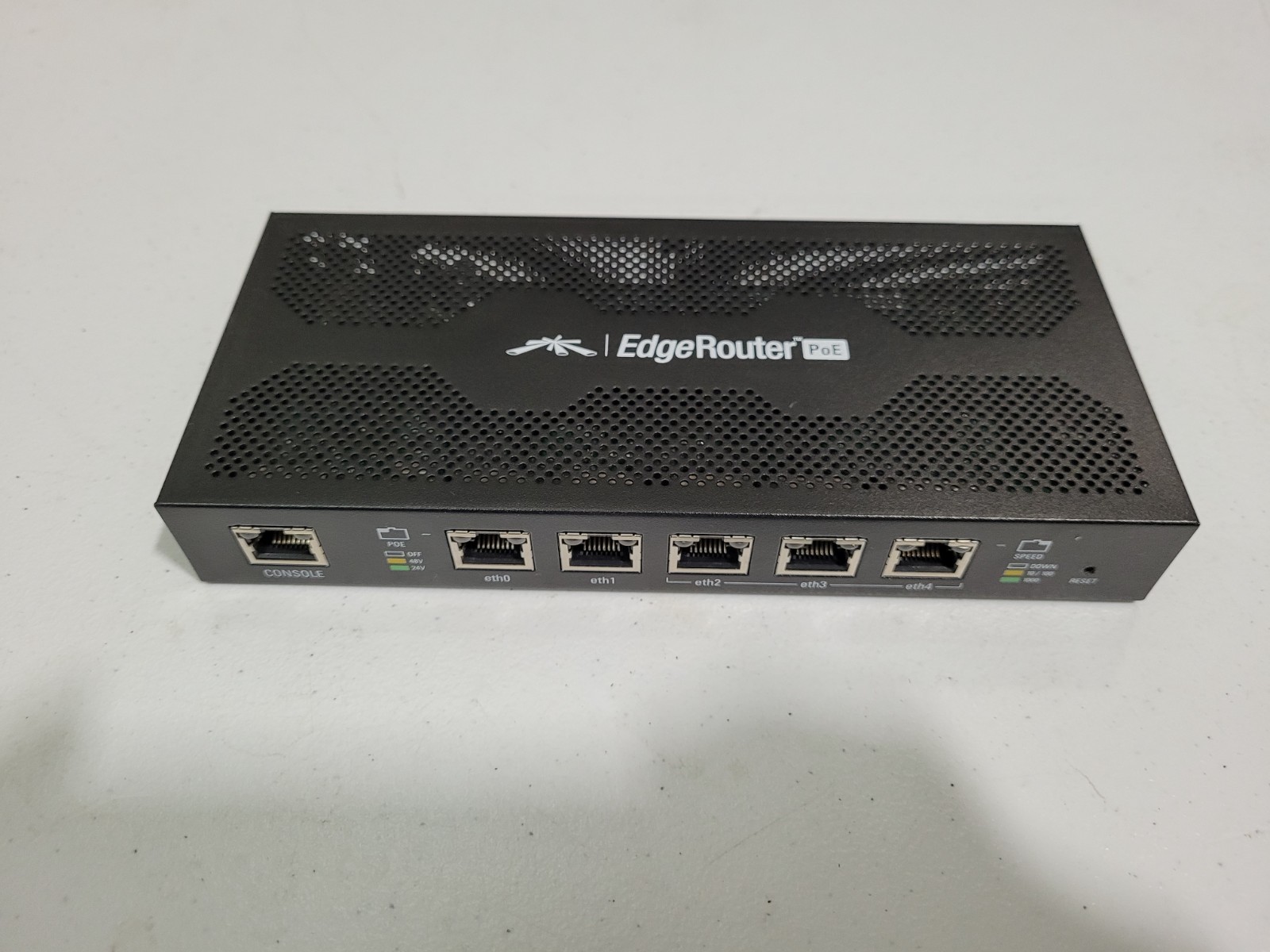 Ubiquiti Networks ERPoe-5 EdgeRouter PoE 5-Port Router