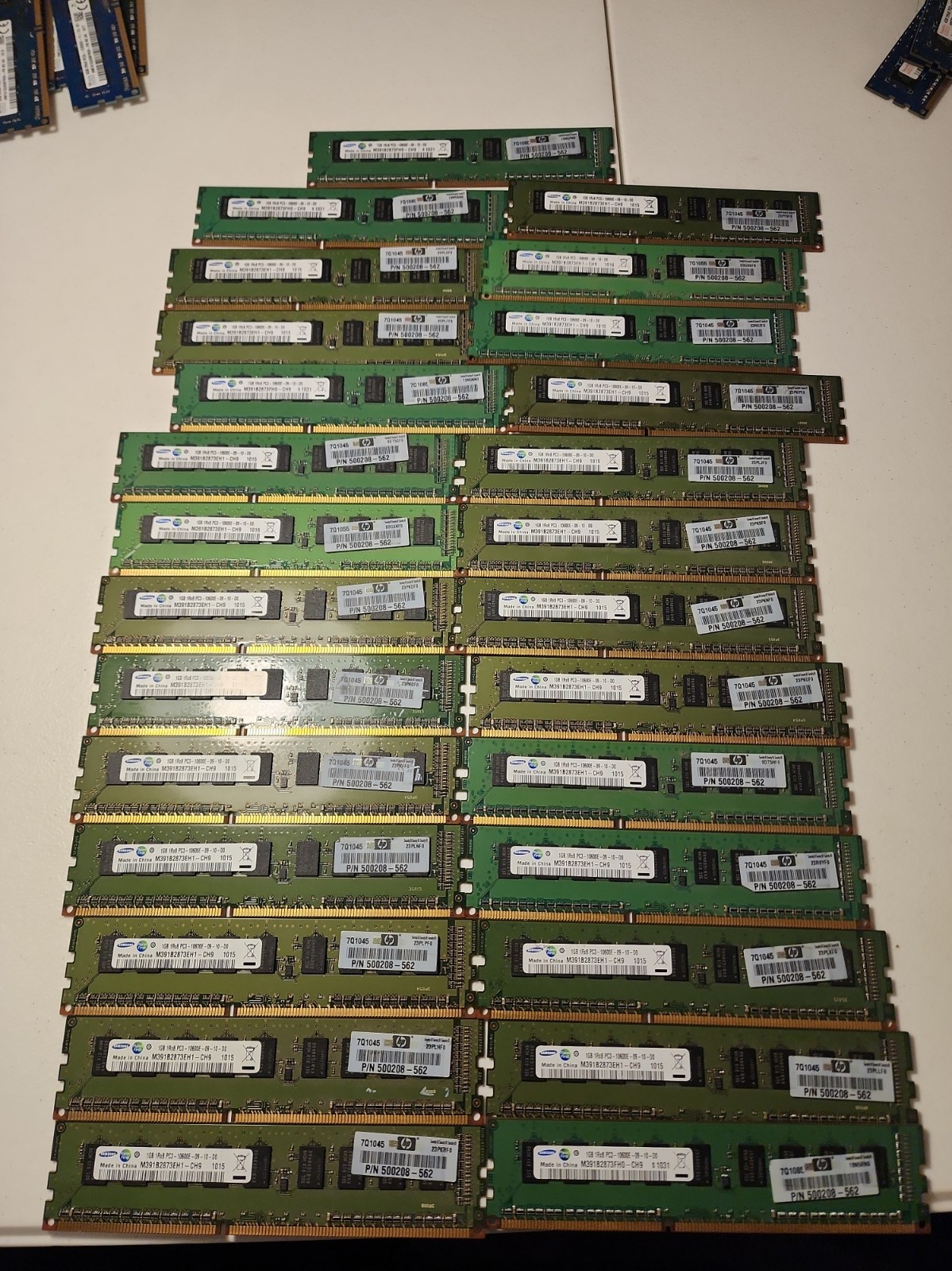 LOT OF 27 - SAMSUNG M391B2873EH1-CH9 1GB 1Rx8 PC3-10600E ECC HP P/N 500208-562