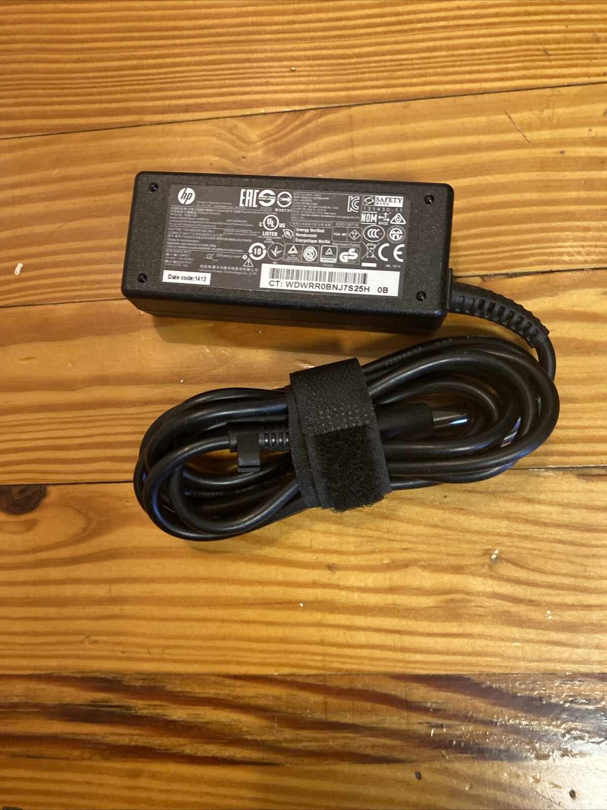 HP PAVILION ENVY  EliteBook HSTNN-CA40 AC Adapter 45W 744481-002 744893-001
