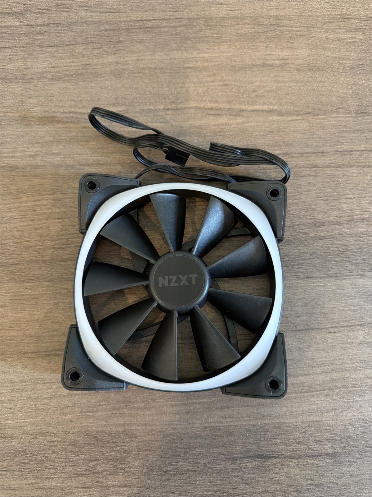NZXT AER RGB 2 120mm RGB Black RGB NOT WORKING